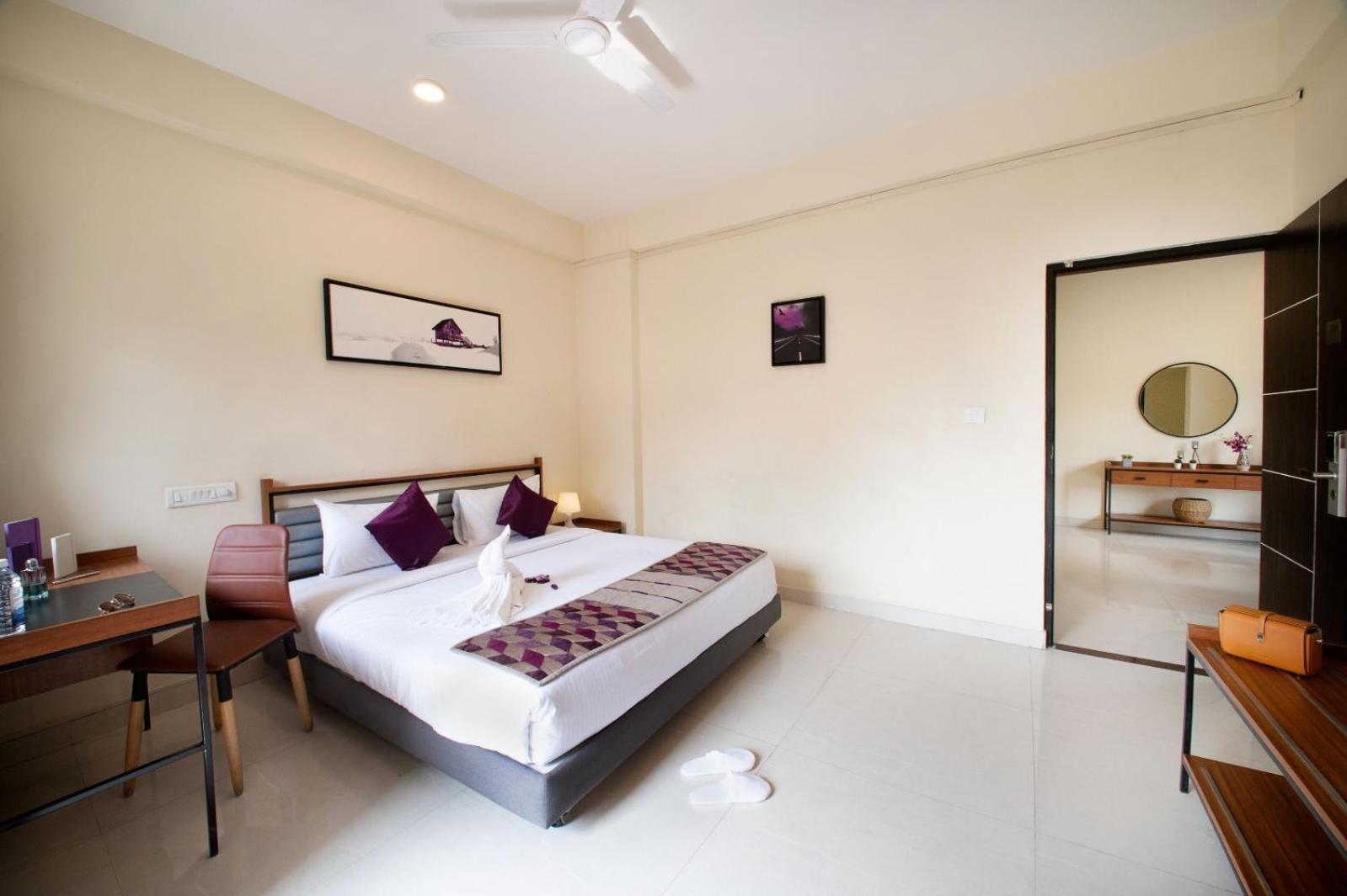 Purple Cloud Urban Hotel 2*