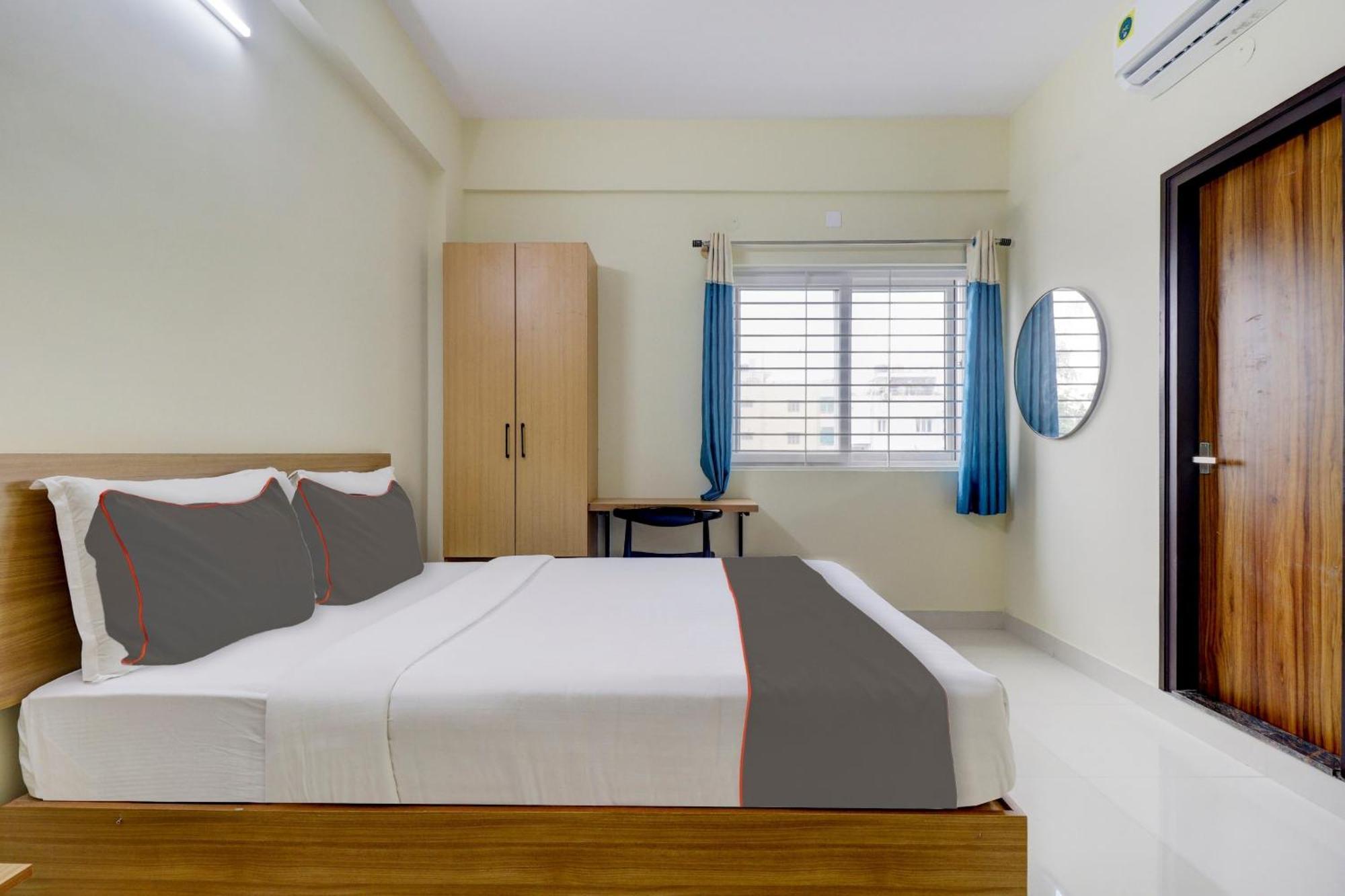 Fabhotel Golden Grand Hotel