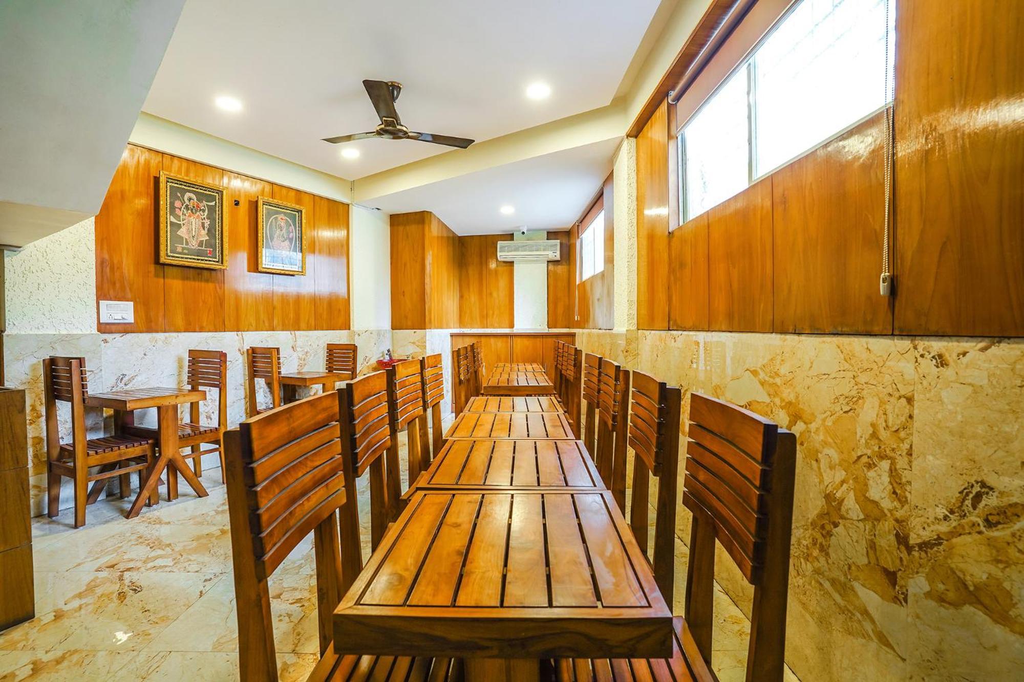 Lalbagh Gardenia 3*