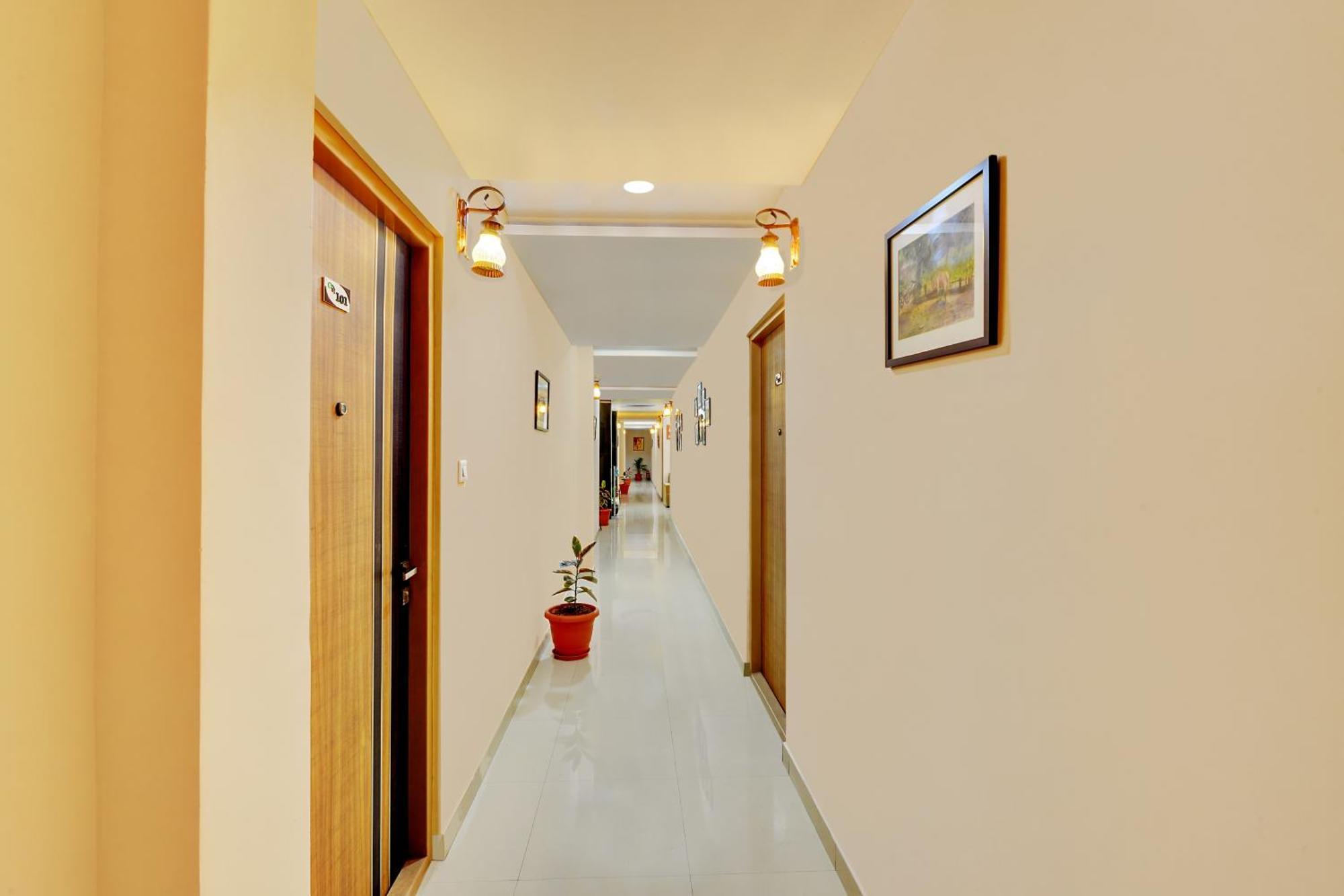 The Apple Tree Apart Hotel 3*