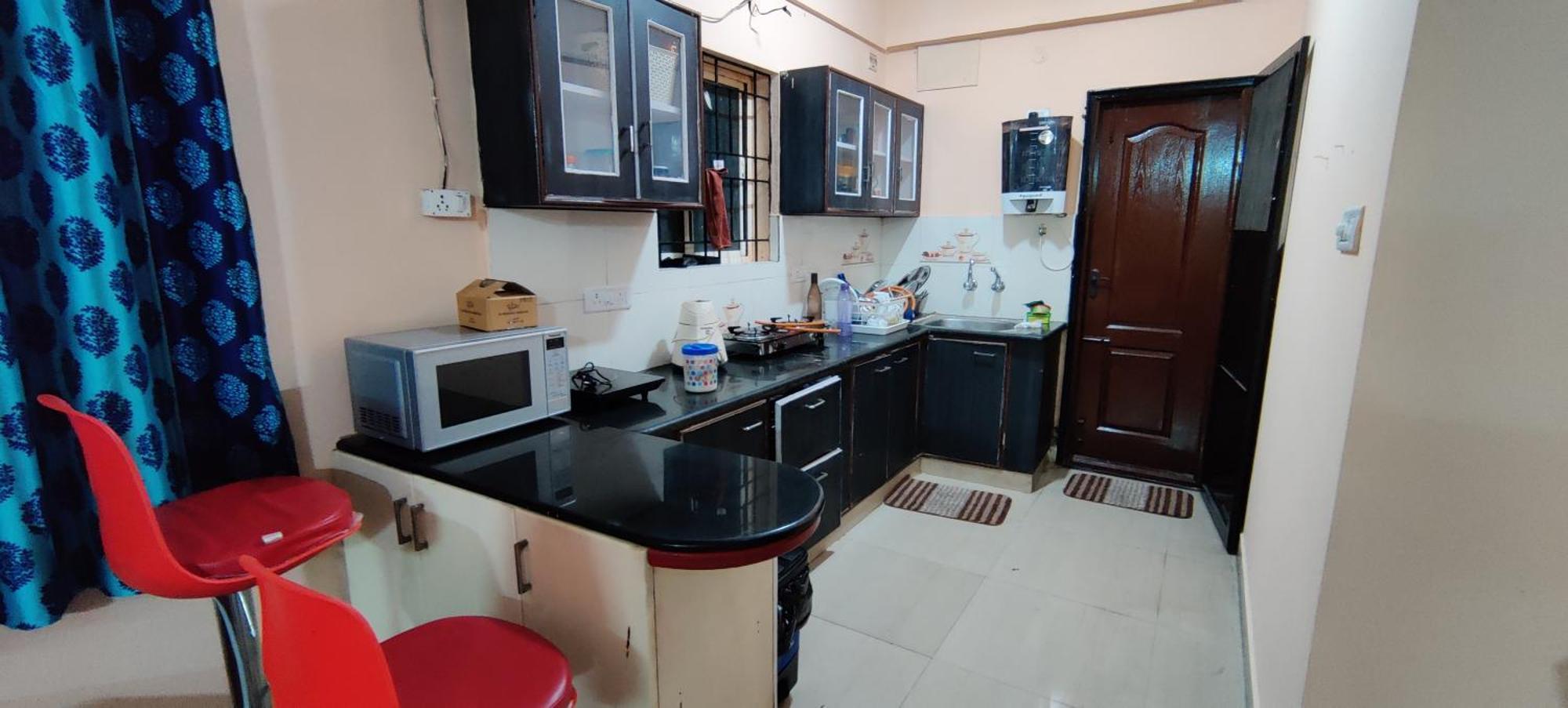 A Cozy 2 Bhk Flat Bangalore