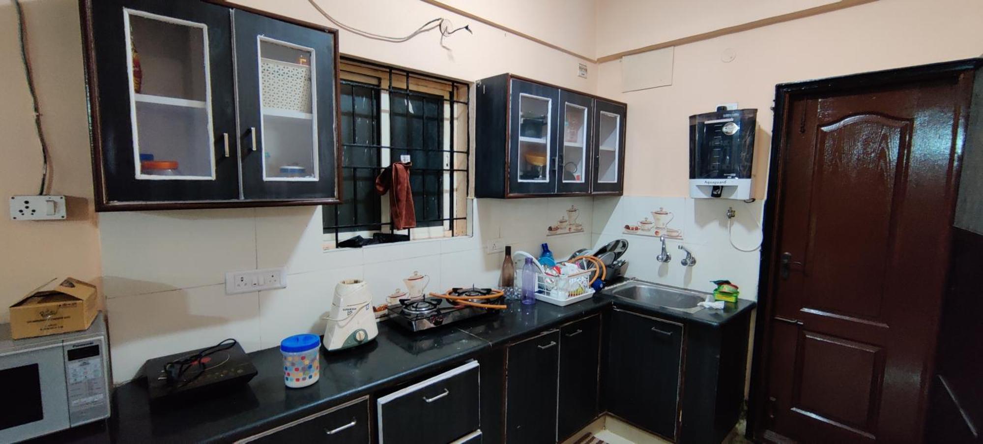 A Cozy 2 Bhk Flat Apartment Bangalore