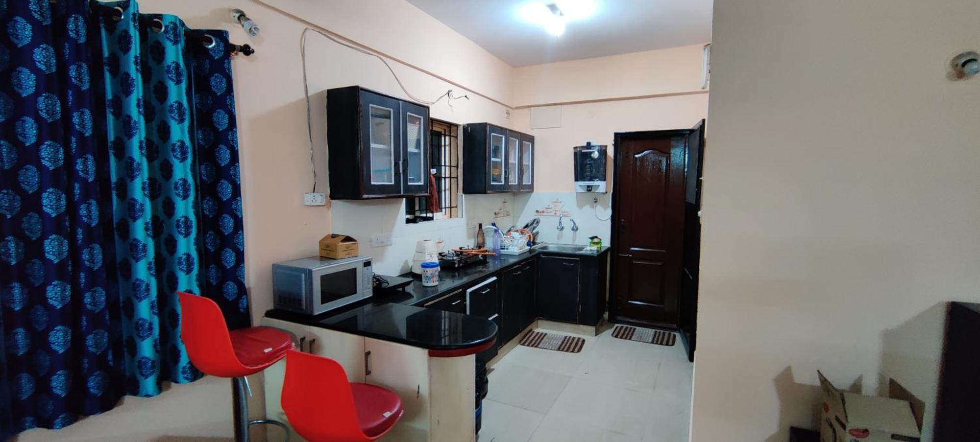 A Cozy 2 Bhk Flat Apartment