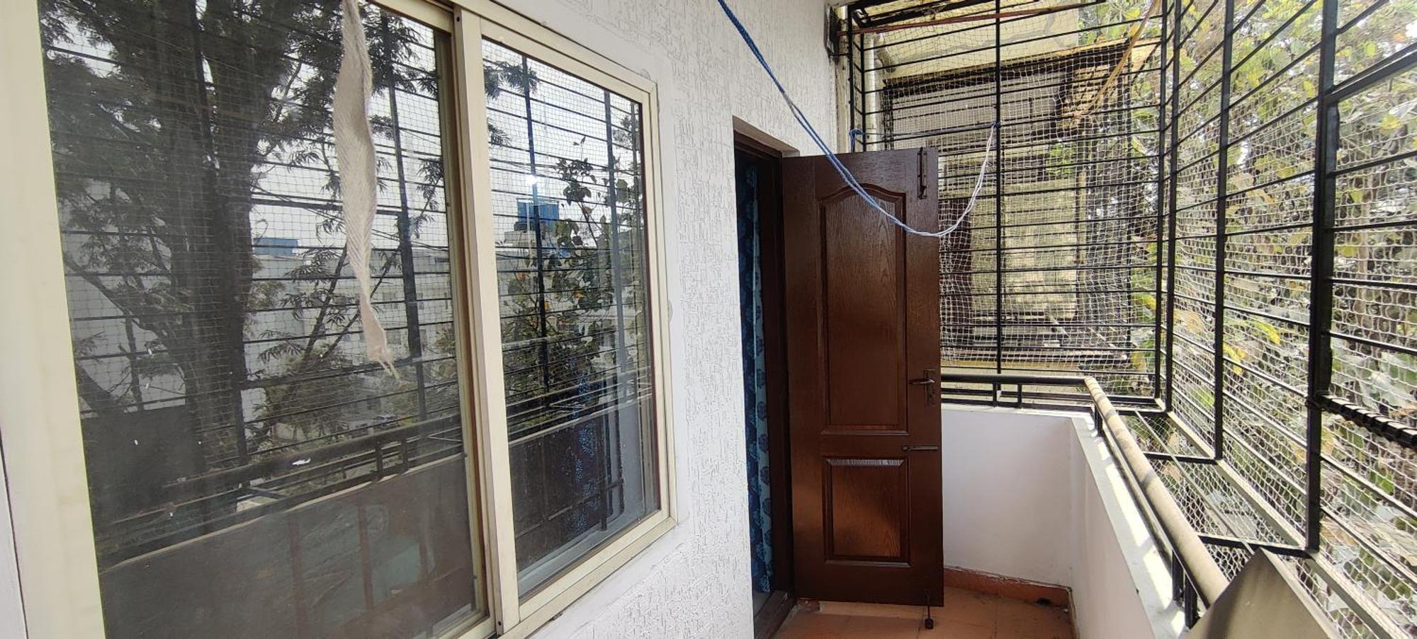 A Cozy 2 Bhk Flat *