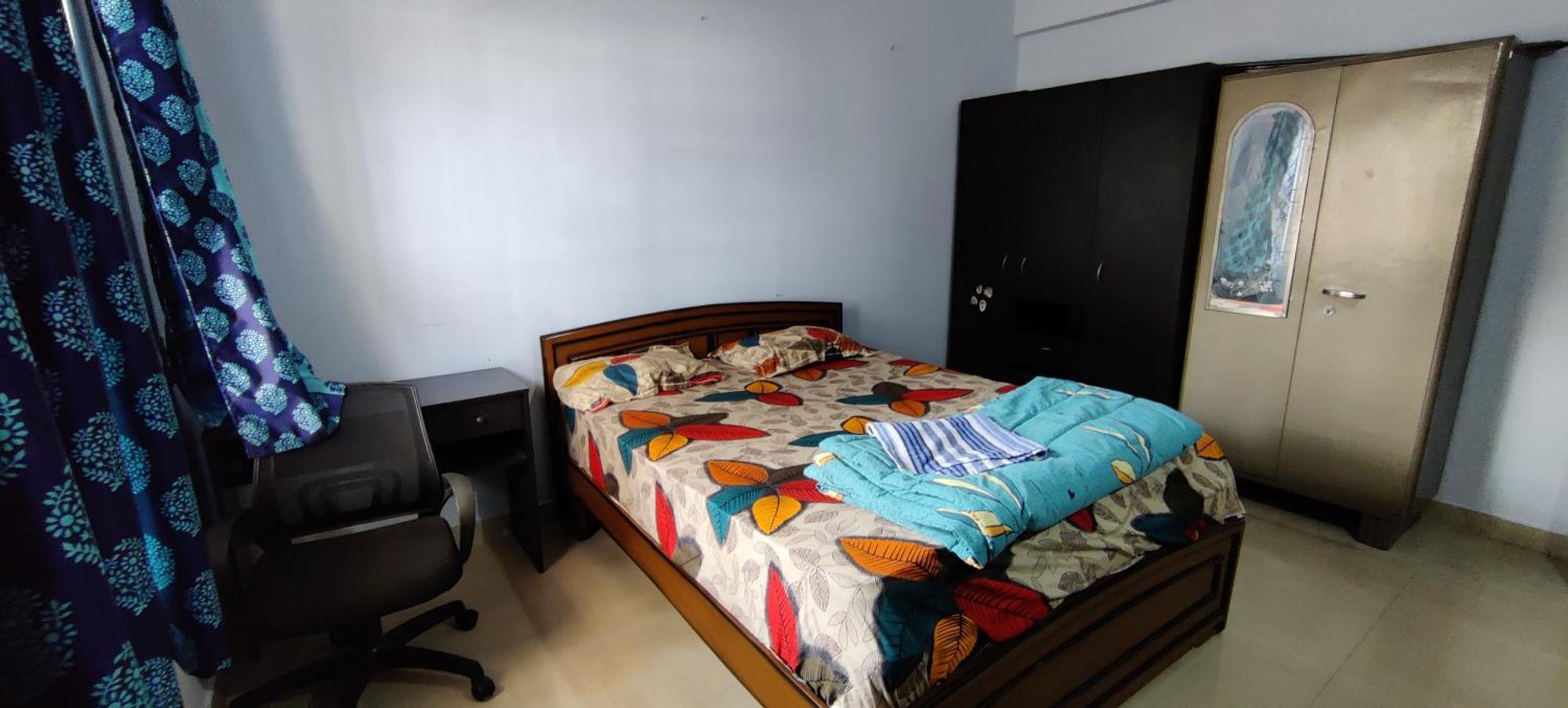 A Cozy 2 Bhk Flat Apartment *