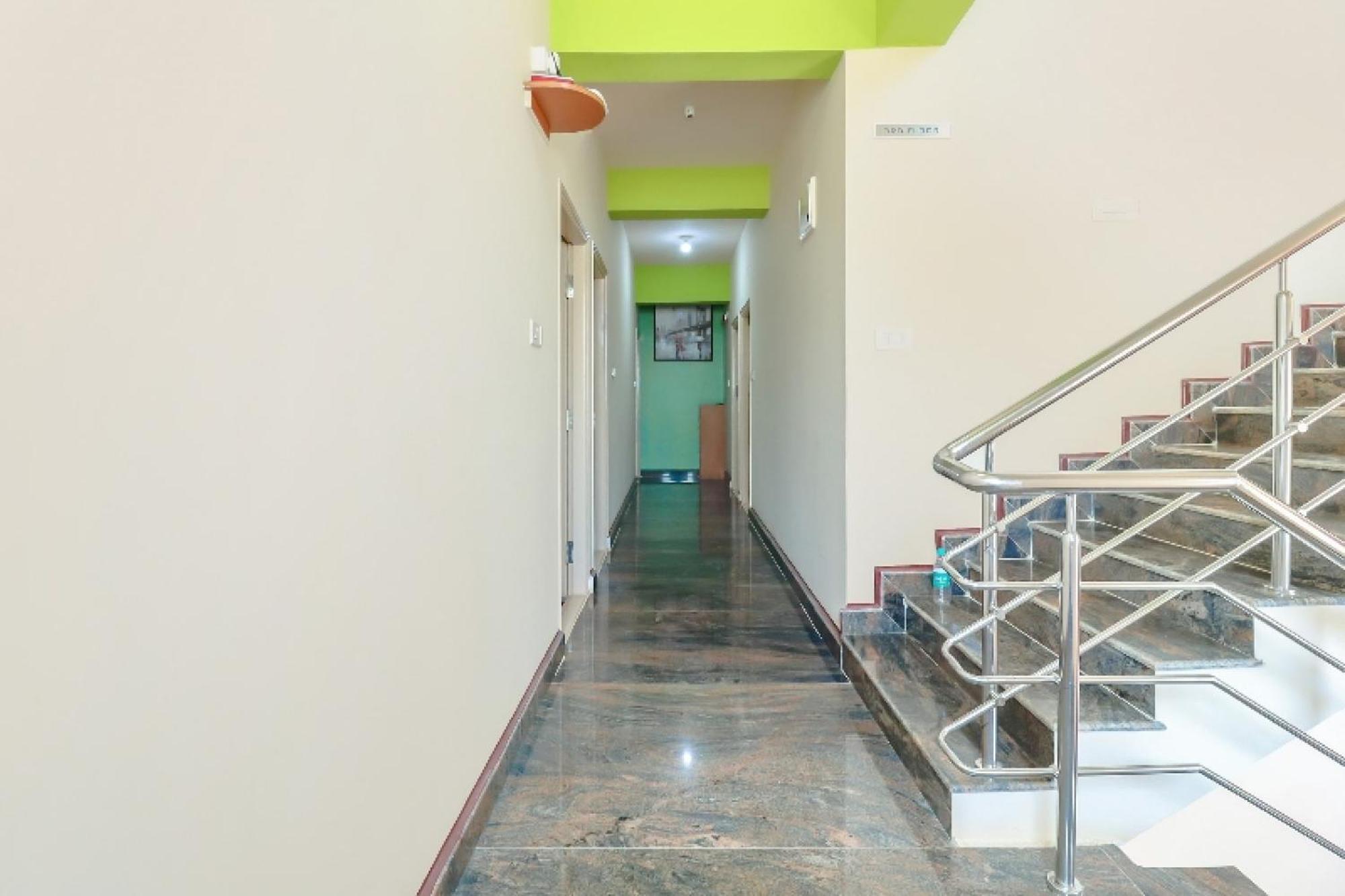 Hotel O The Host 3*