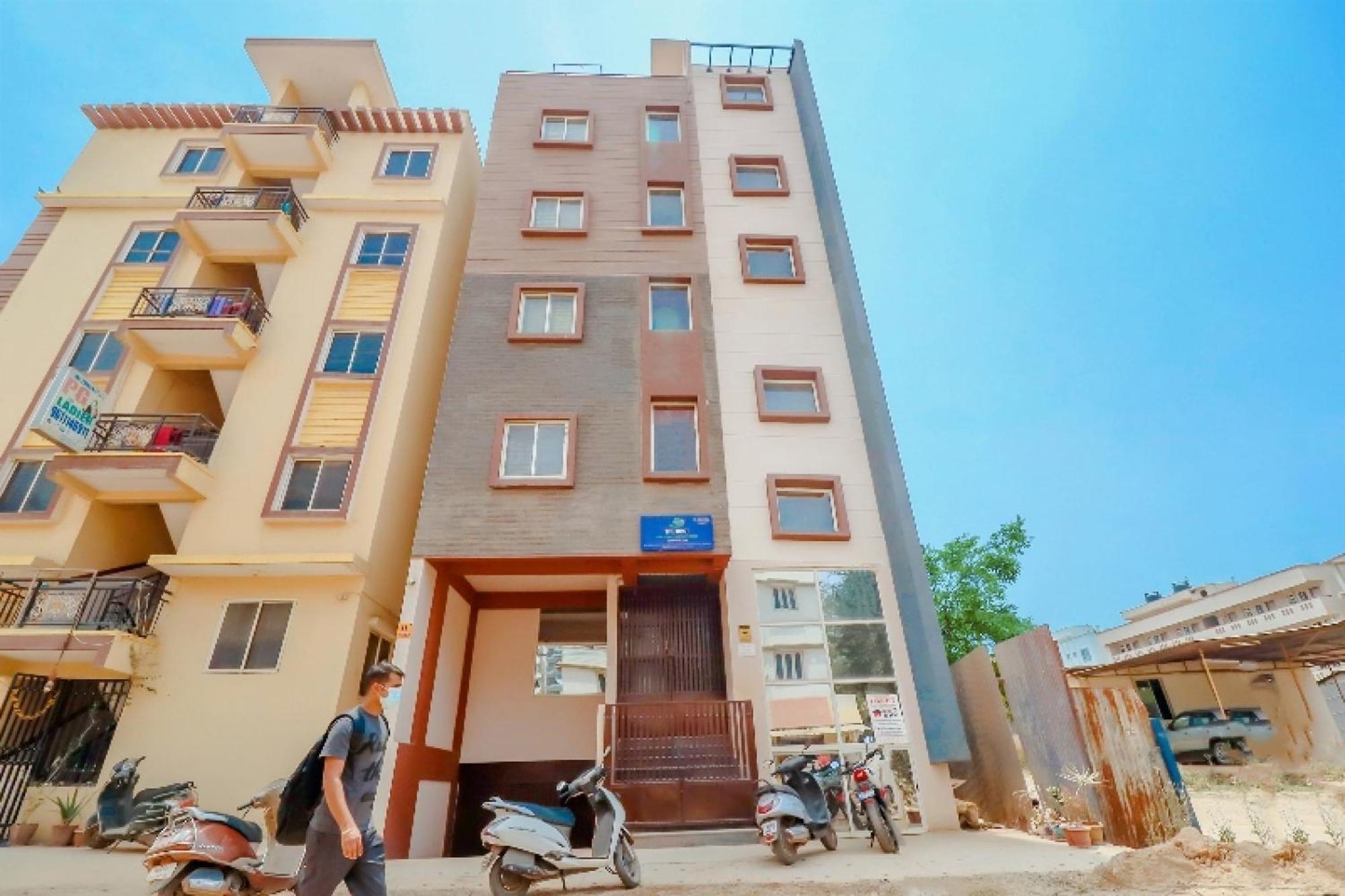 O The Host Hotel 3*