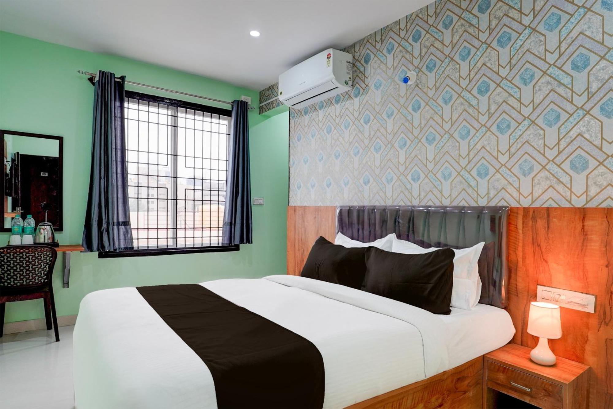 Hotel Fabexpress Golden Comforts 3*