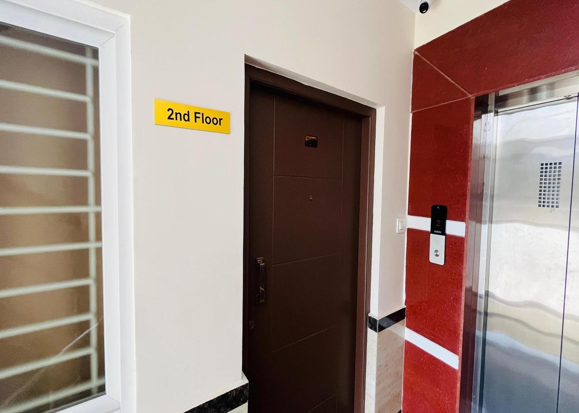 Marvel Comforts Near Fortis Hospital, Bannerghatta Road 2*