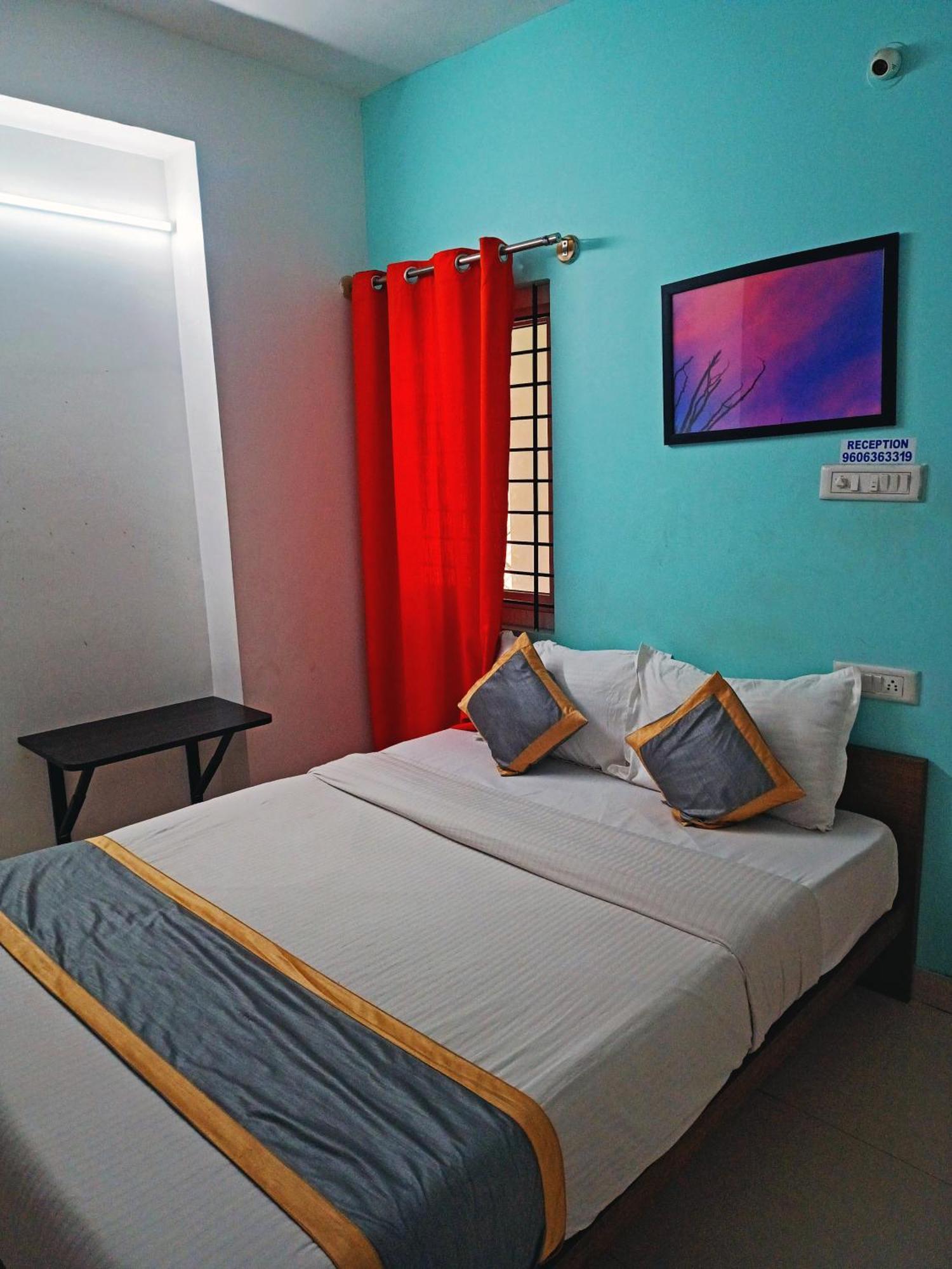 Hotel Grand Amrutahalli 3*