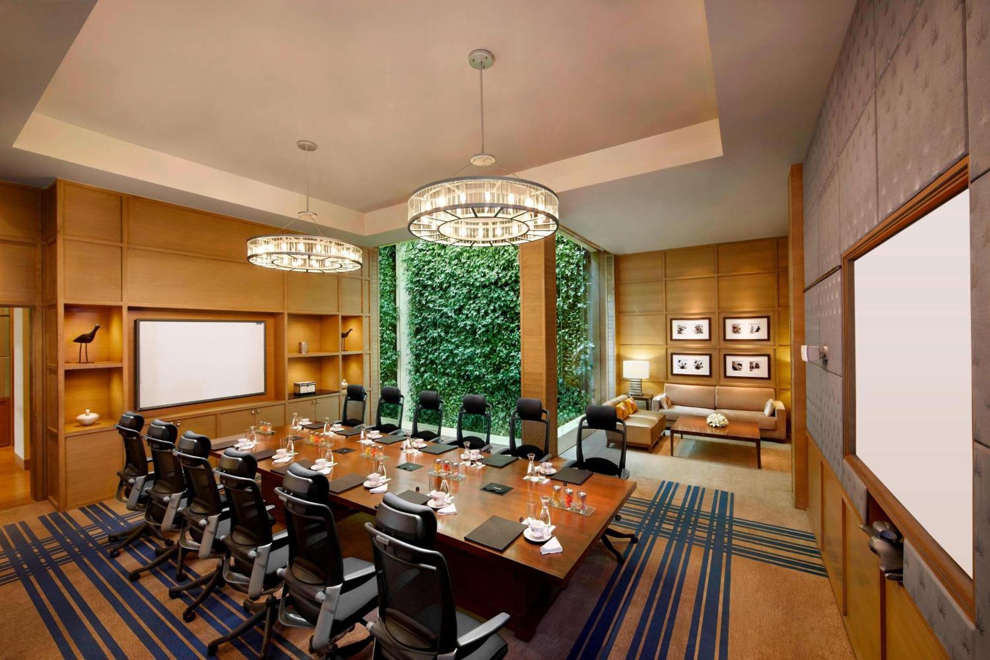 Itc Gardenia, A Luxury Collection Hotel,