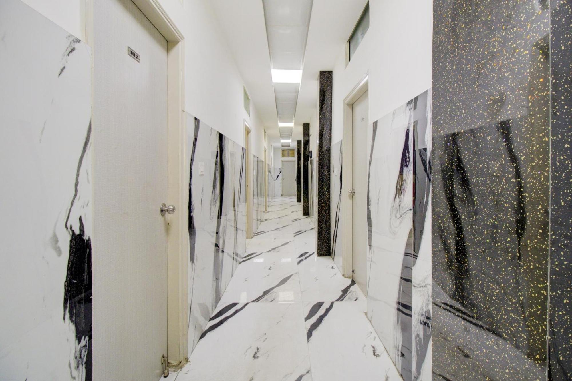 O Abhimaani Hotel 3*