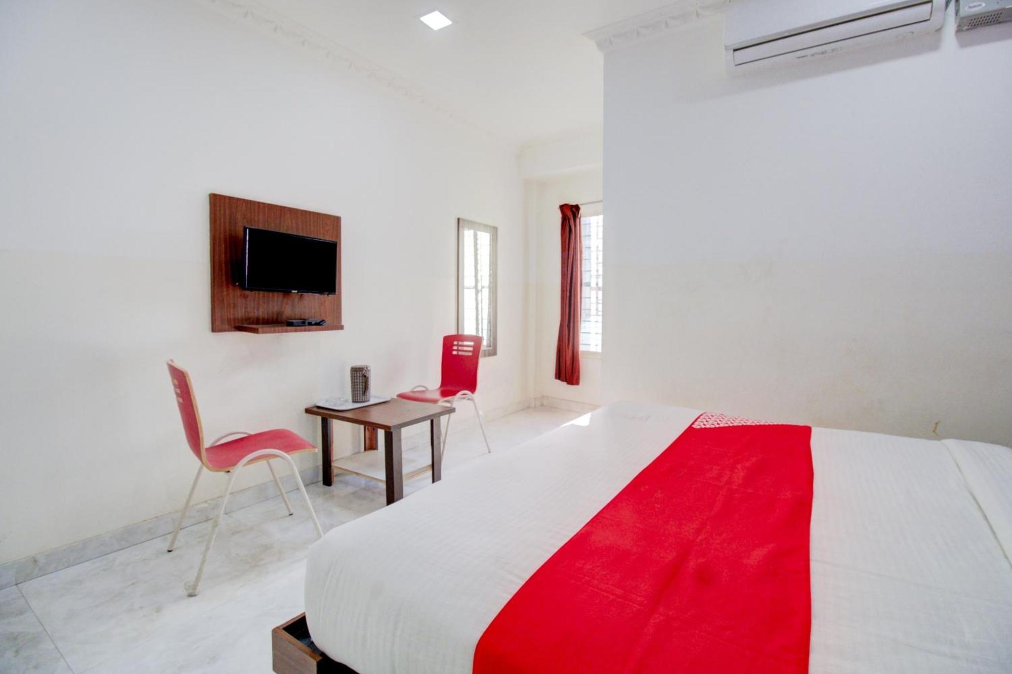 O Abhimaani Hotel