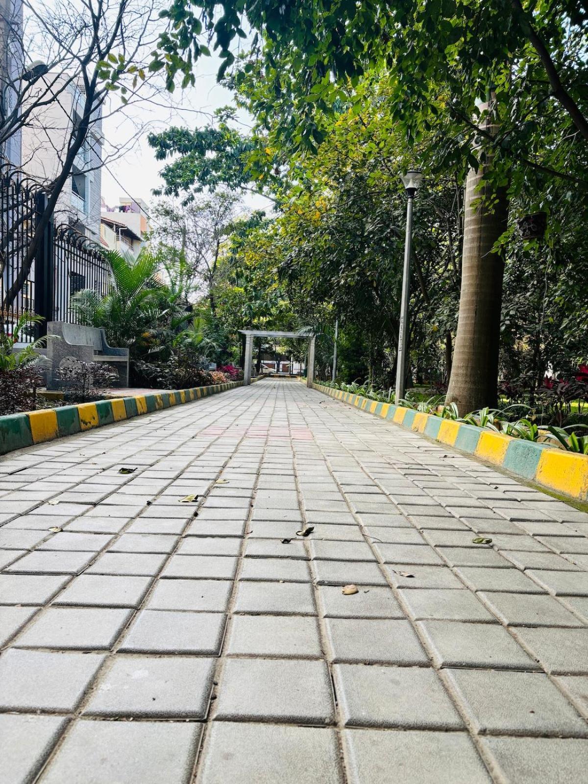 1 Bhk Next To The Beautiful Park - 202 *