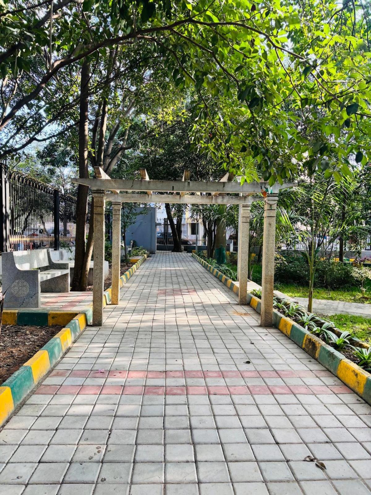 1 Bhk Next To The Beautiful Park - 202