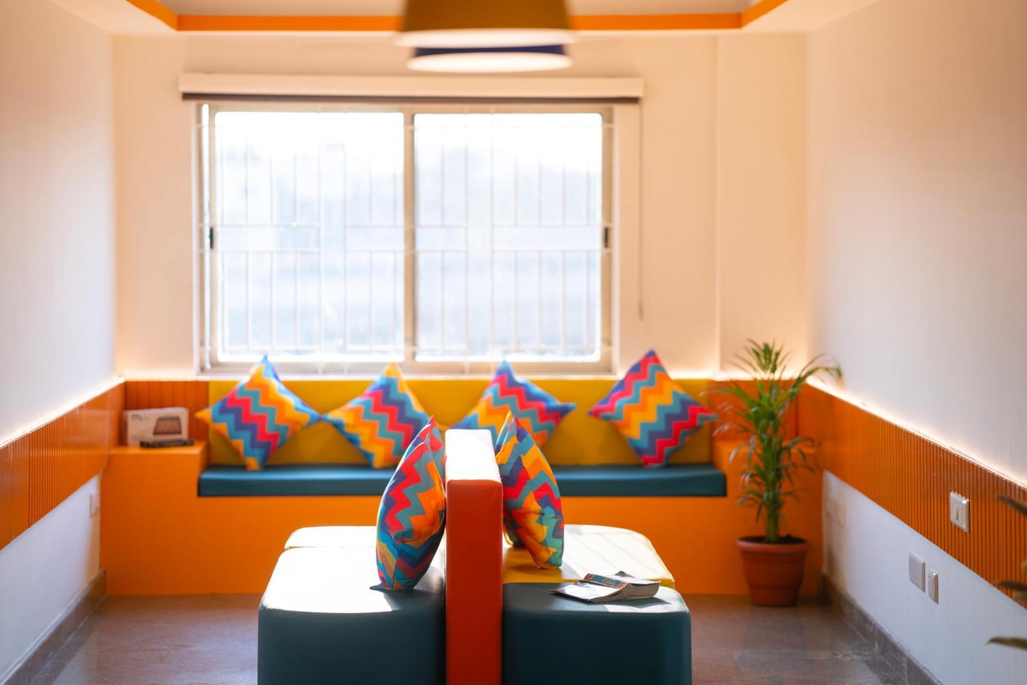 Gostops Hsr, Silk Board Hostel