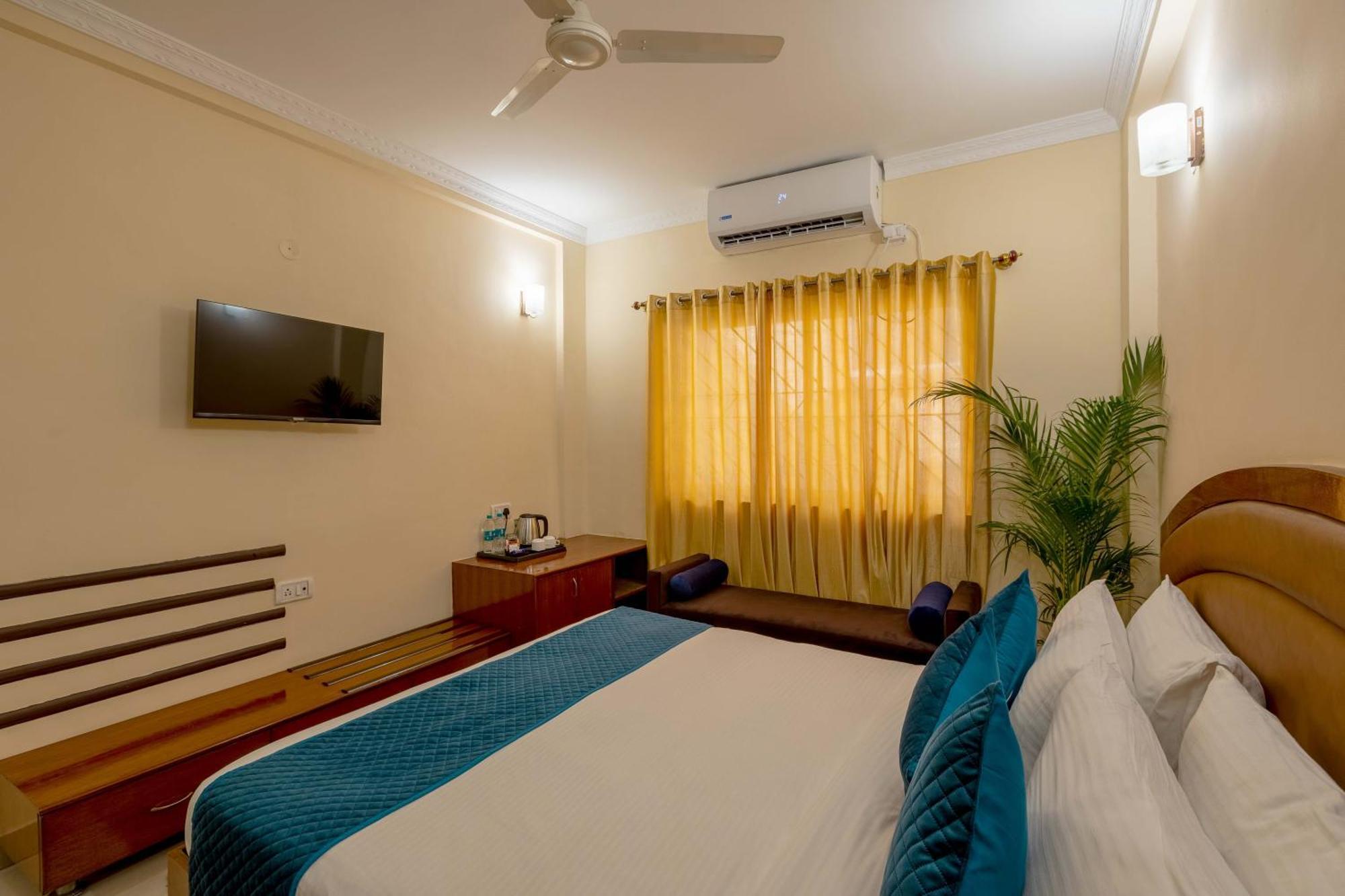 Blue Bliss By Pph Living Infantry Road Hotel do amor Bangalore