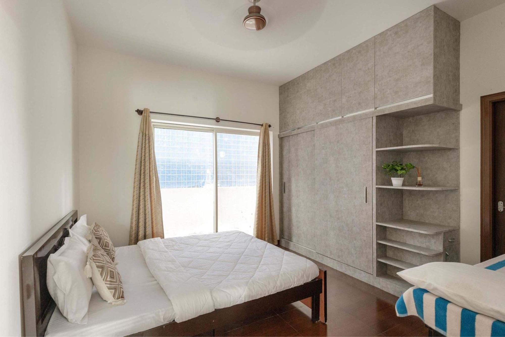 Villa Varaahi Nr Art Of Living Kanakpura Road