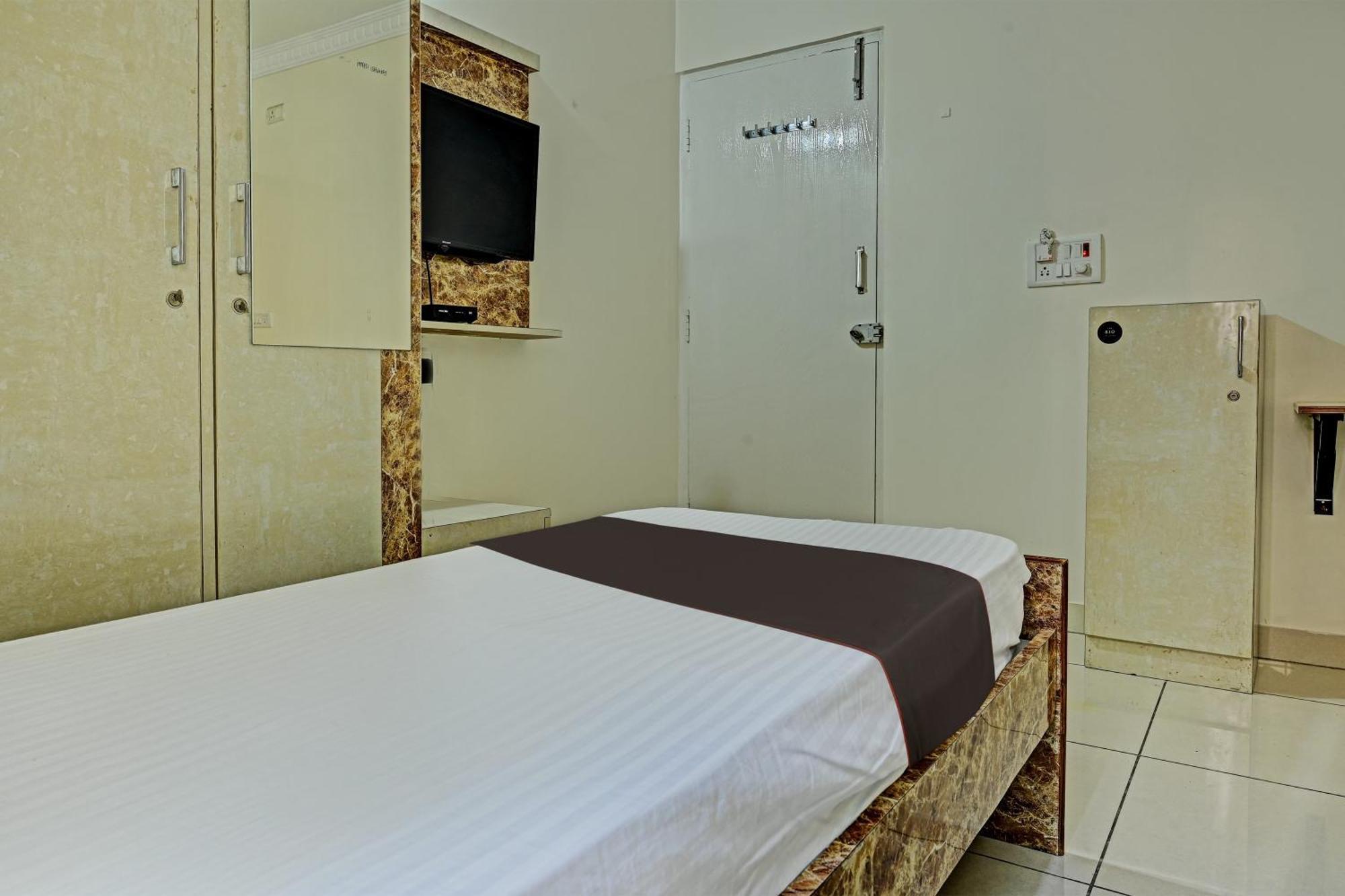 Hotel Collection O The Mass Residency By Dv 4*