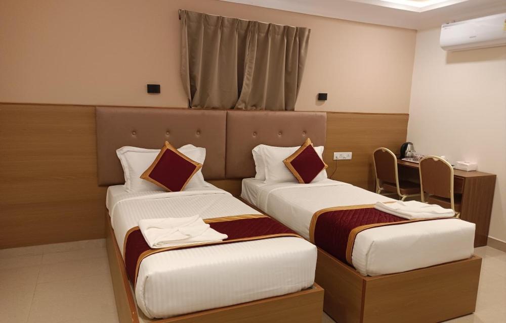 Hebron Hotel *