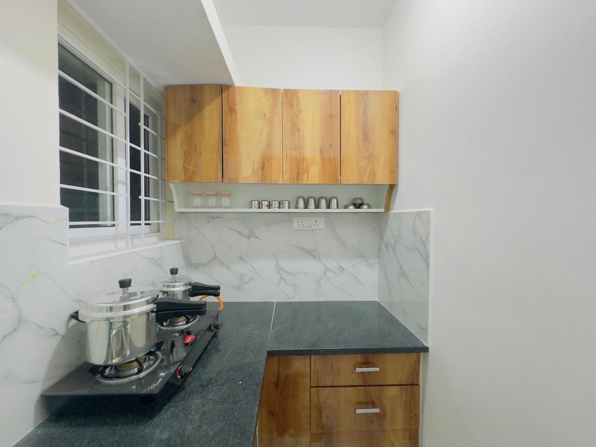 1bhk Near Sarjapur With Lift 502 Apartment *