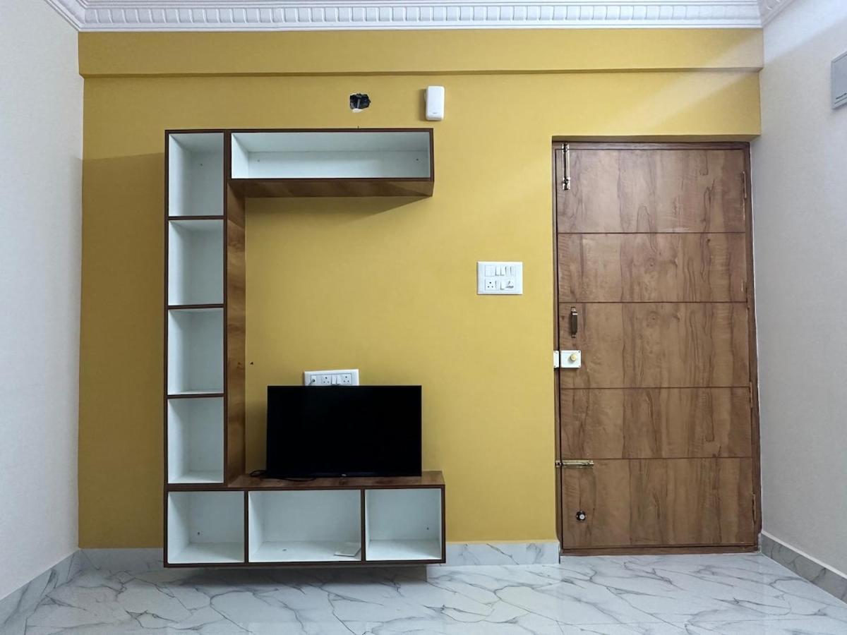 1bhk Near Sarjapur With Lift 401 *