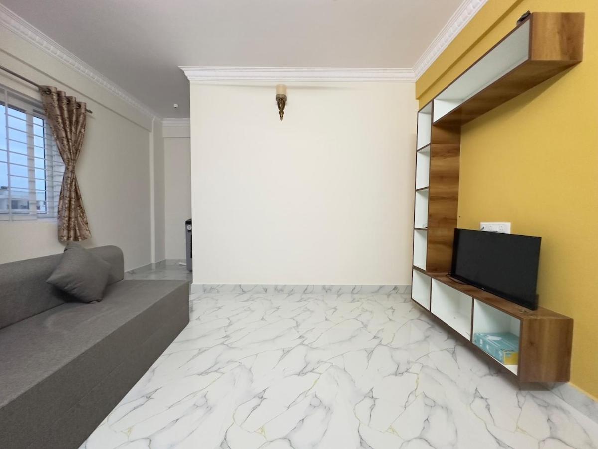 1bhk Near Sarjapur With Lift 401 Apartment *