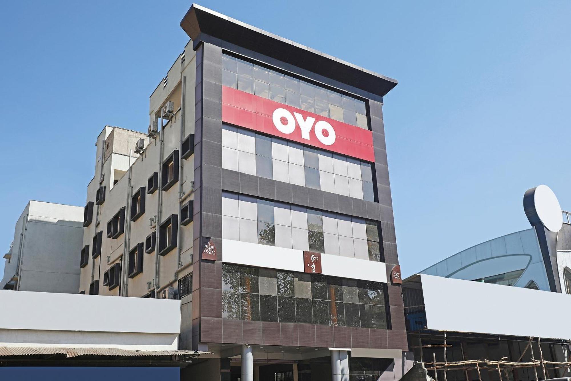 Hotel O Utsav Palace Bangalore