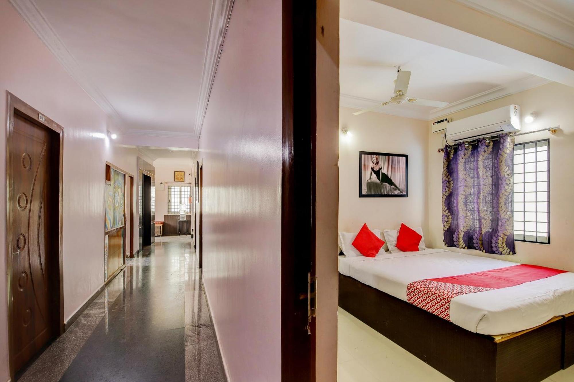 Hotel O Utsav Palace Bangalore