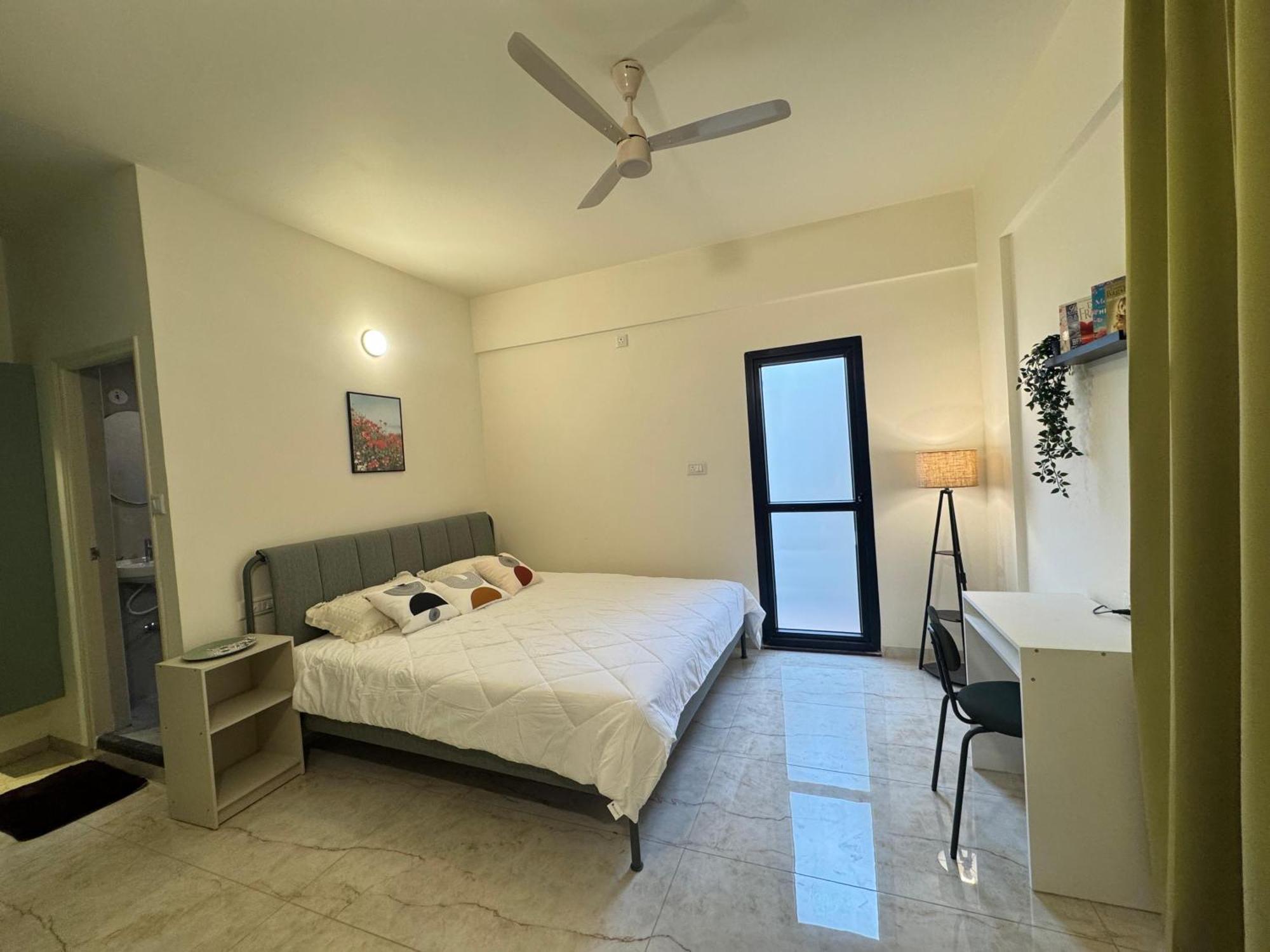Capella Luxury Kormangala Apartment