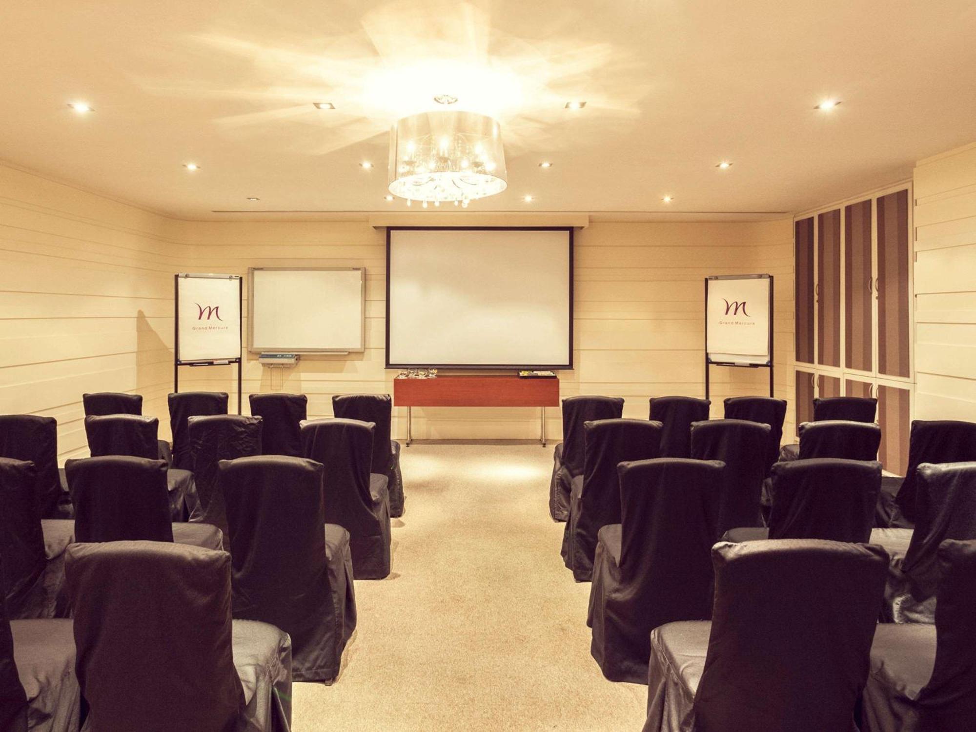 Hotel Grand Mercure - An Accor Brand Bangalore