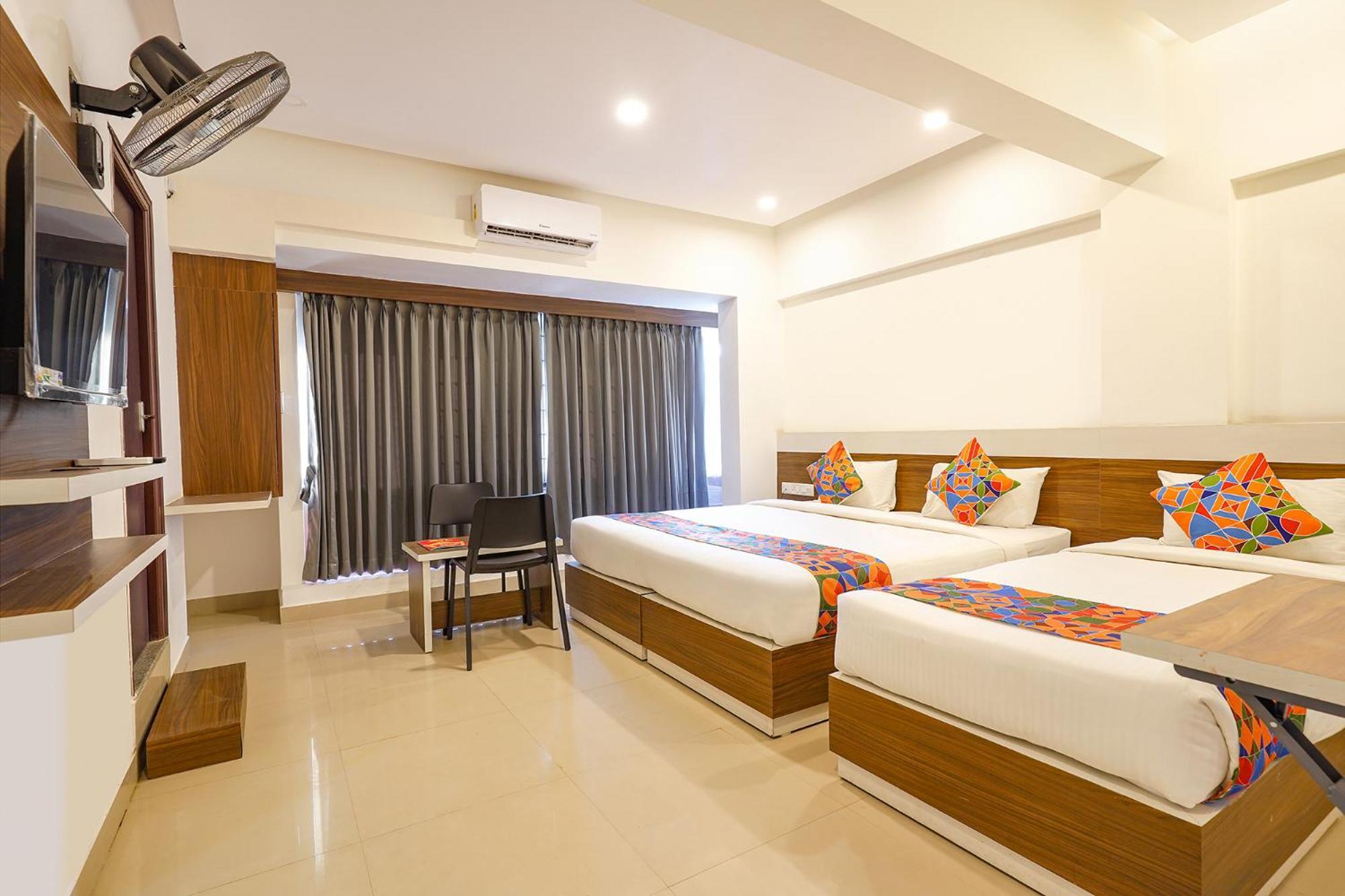 Hotel Fabexpress Royal N Comforts - Hal Old Airport Rd 2*