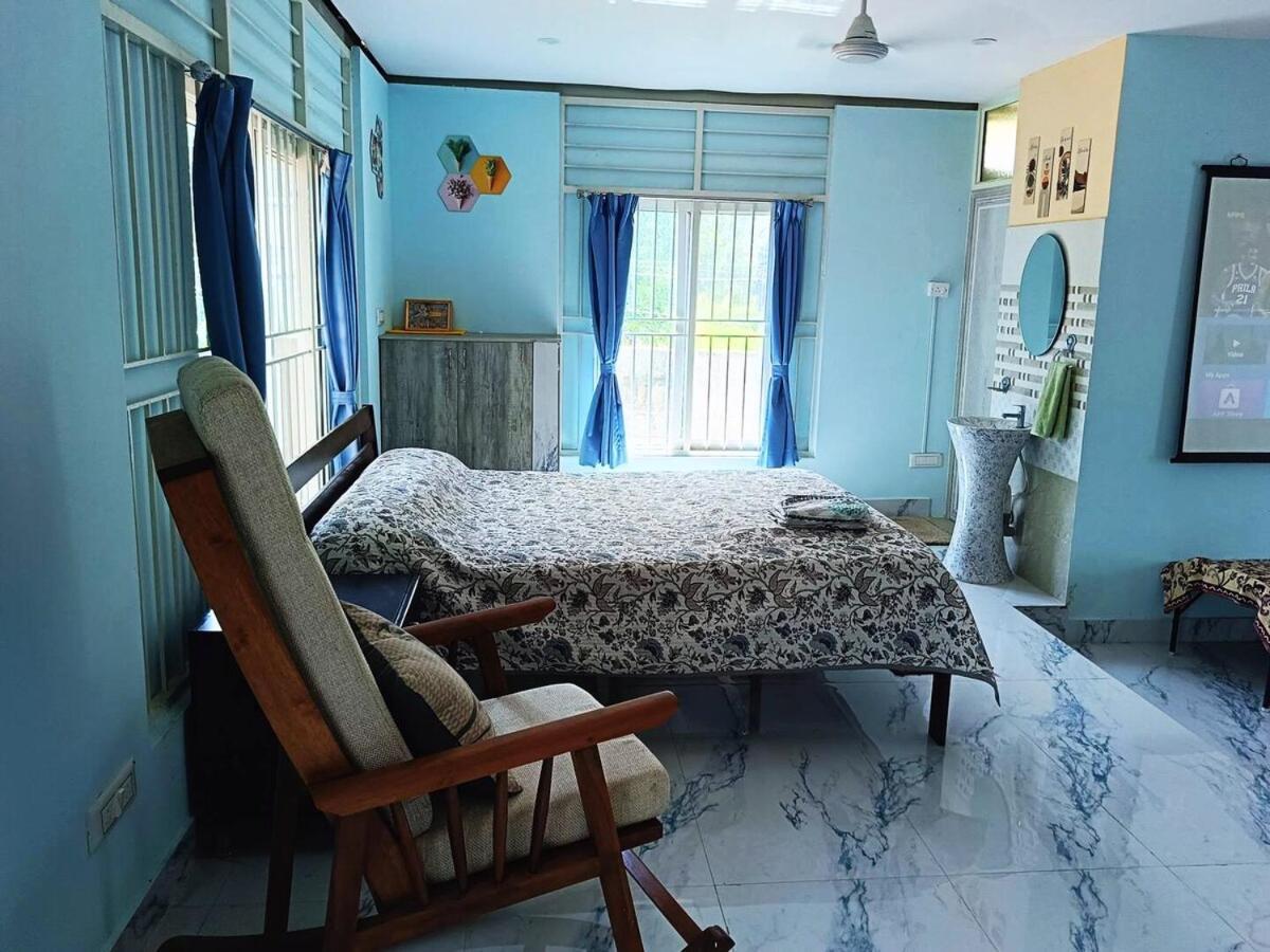 Spacious With Private Garden & Gazebo Holiday home Bangalore