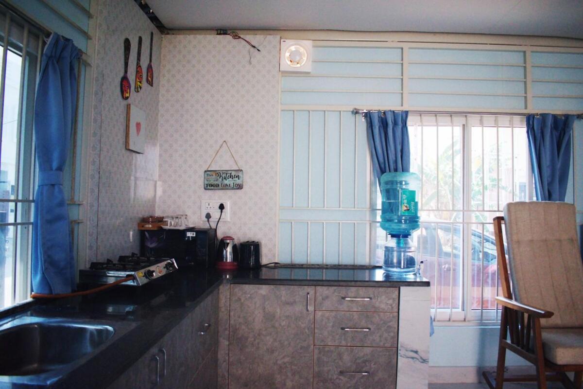 Spacious With Private Garden & Gazebo Holiday home