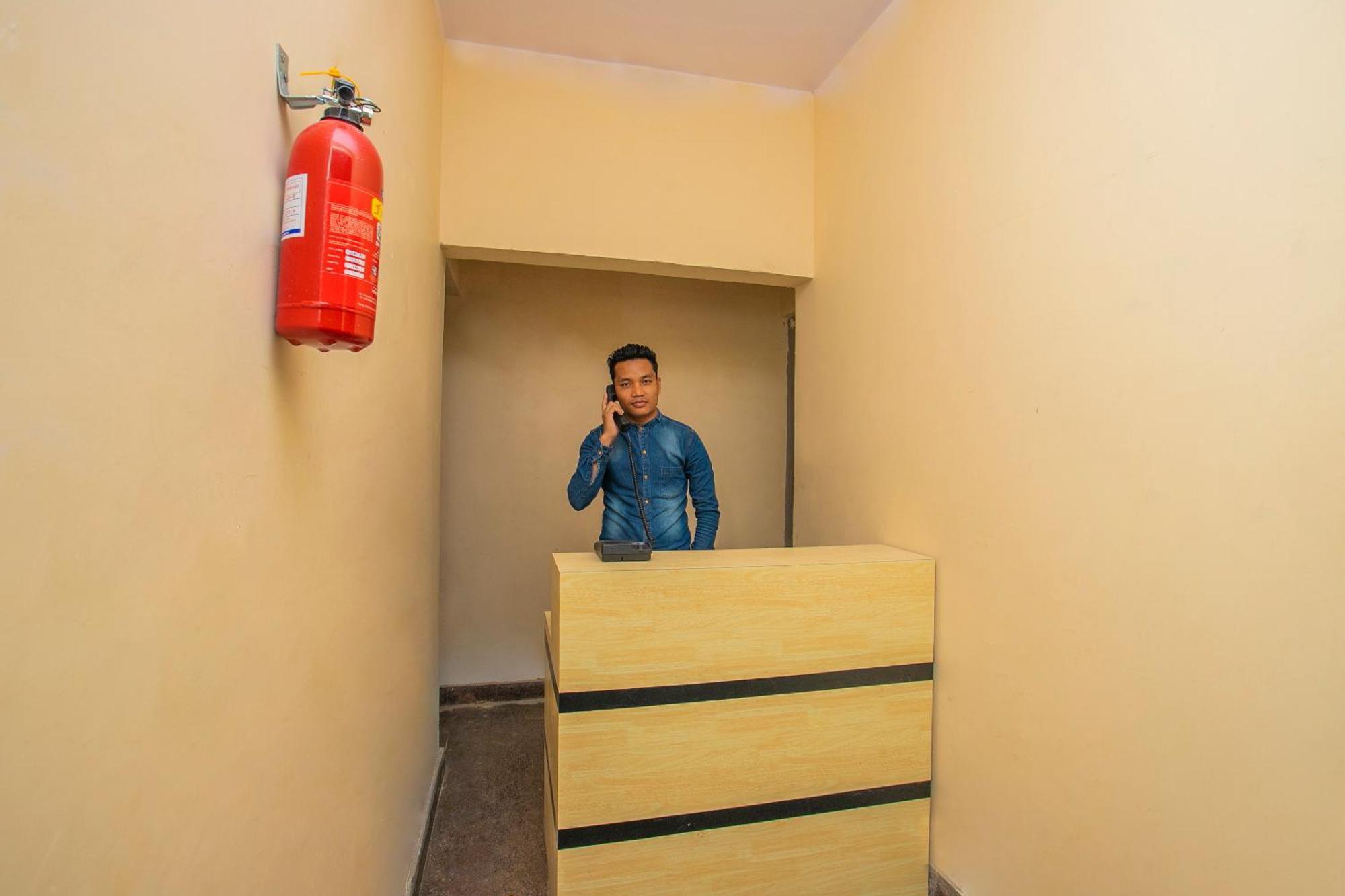 Hotel O Varcity Emerald Near Ragigudda Sri Prasanna Anjaneyaswamy Temple Bangalore