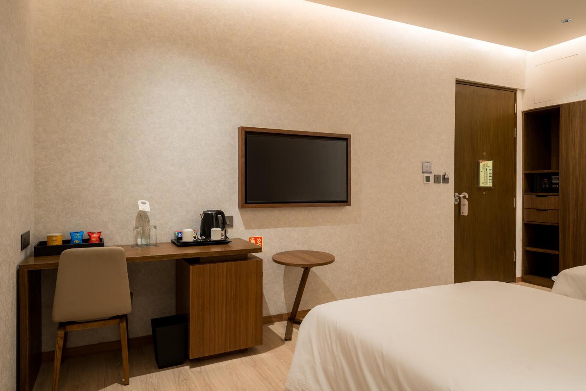 080 Transit Hotel, T2 4* Bangalore