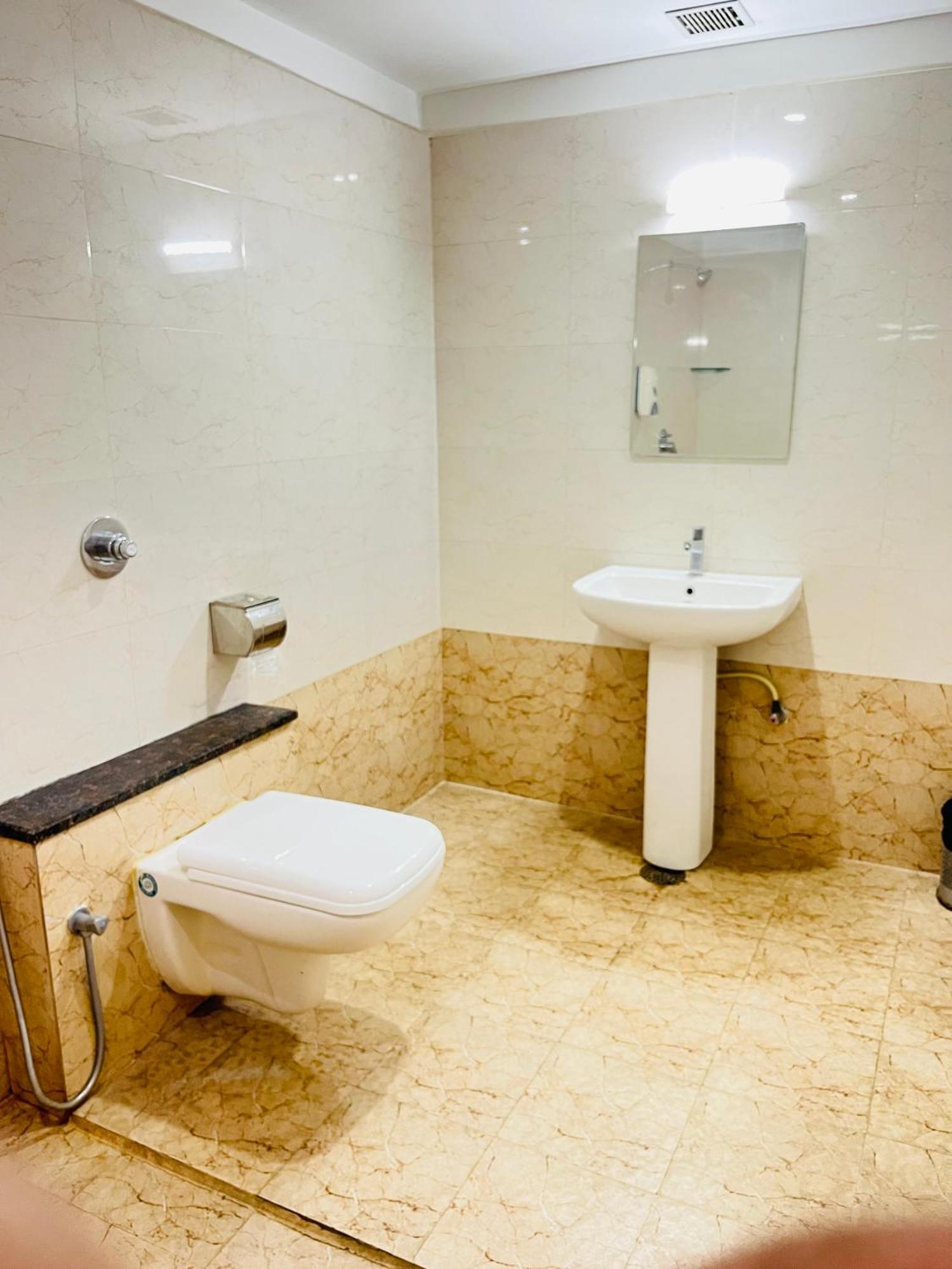 Grand Bee By Bestinn Leisure Hotel