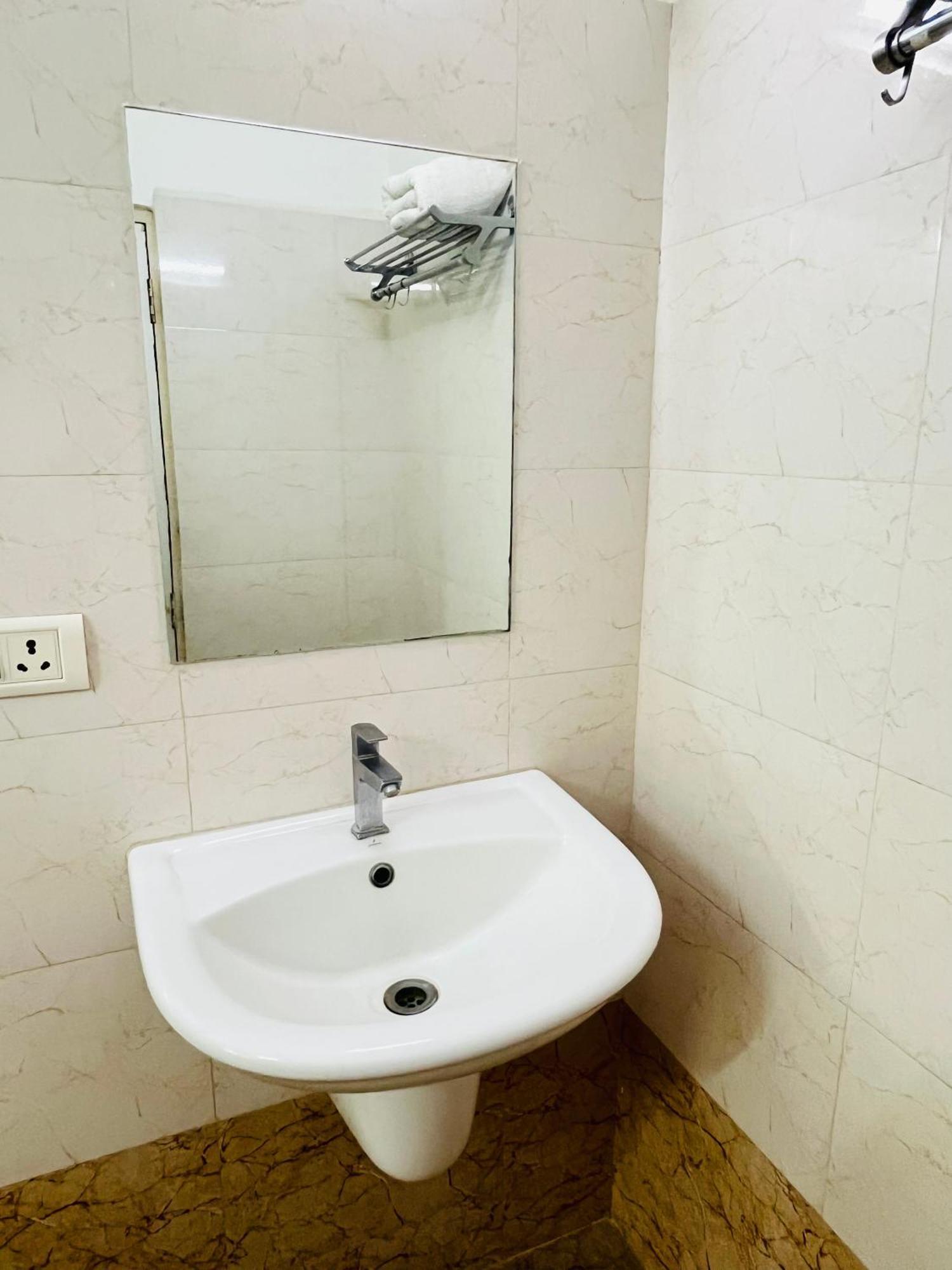 Hotel Grand Bee By Bestinn Leisure Bangalore