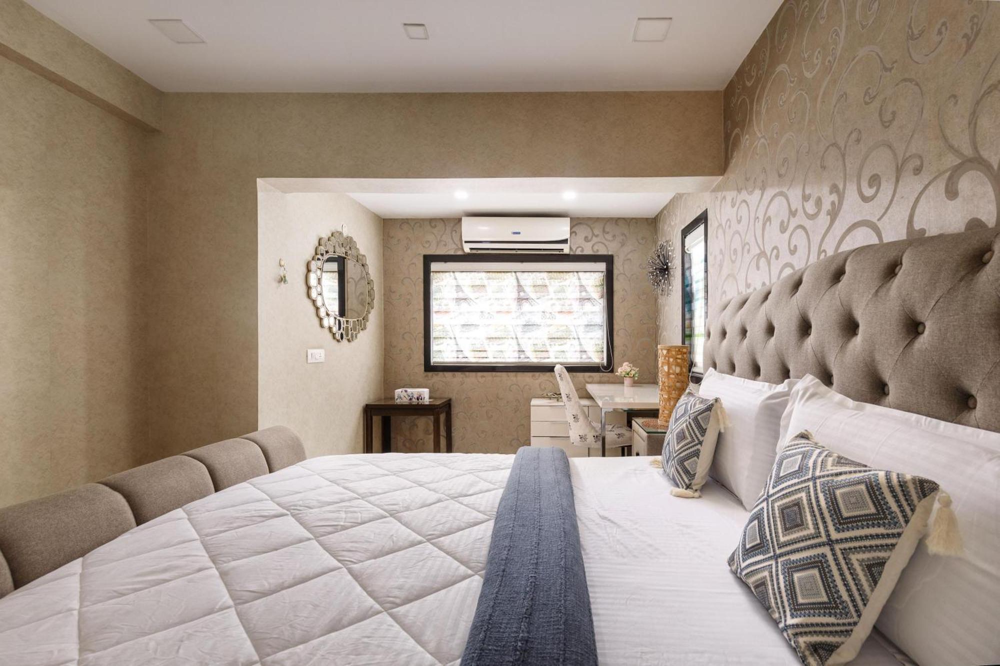 The Platinum Arc By Red Olive-3bhk-nr Nexus Mall