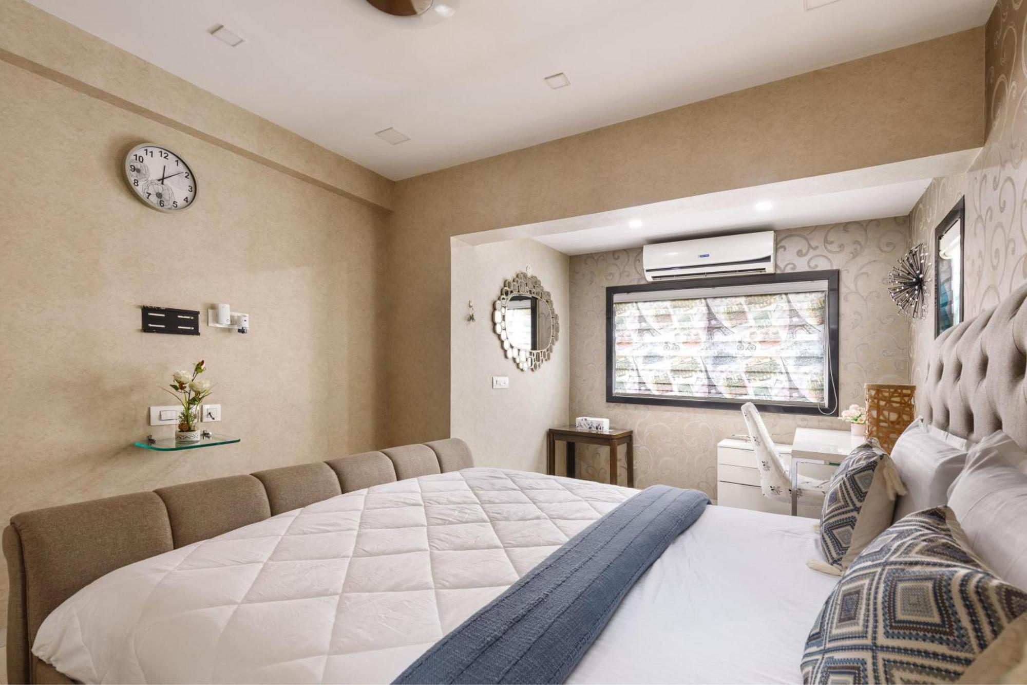 The Platinum Arc By Red Olive-3bhk-nr Nexus Mall Apartment *
