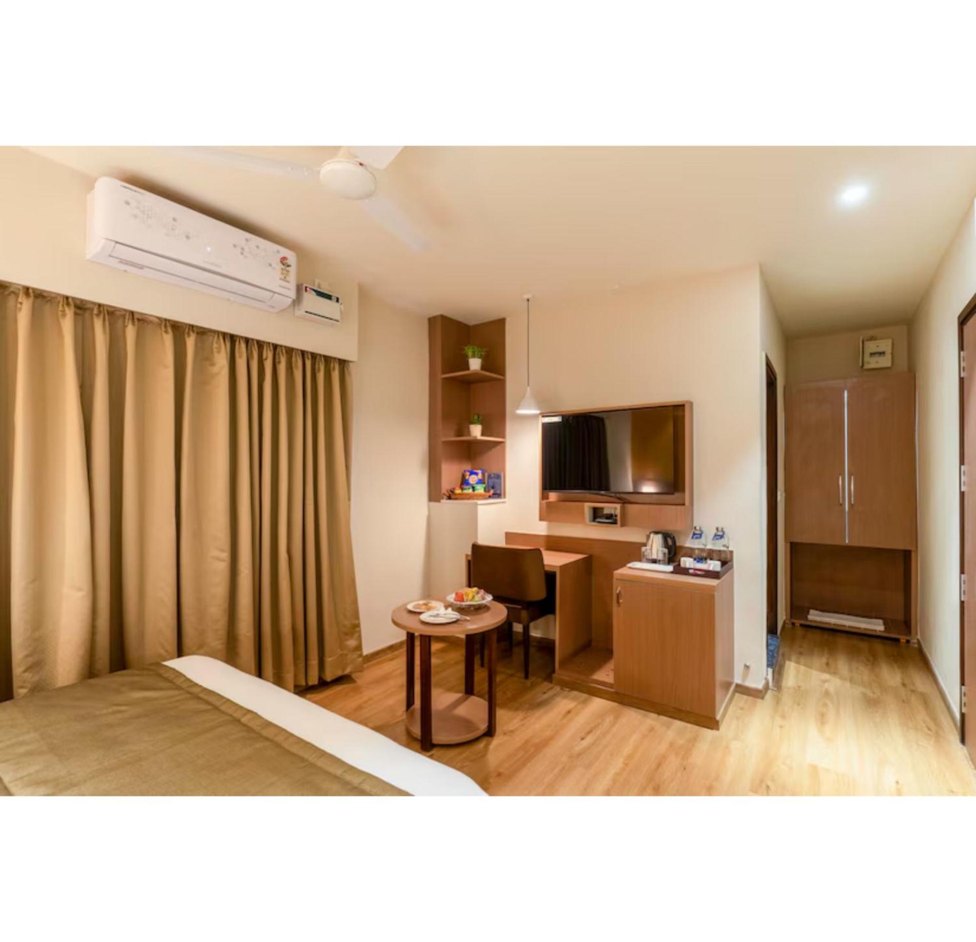 Hotel La Sara Comforts