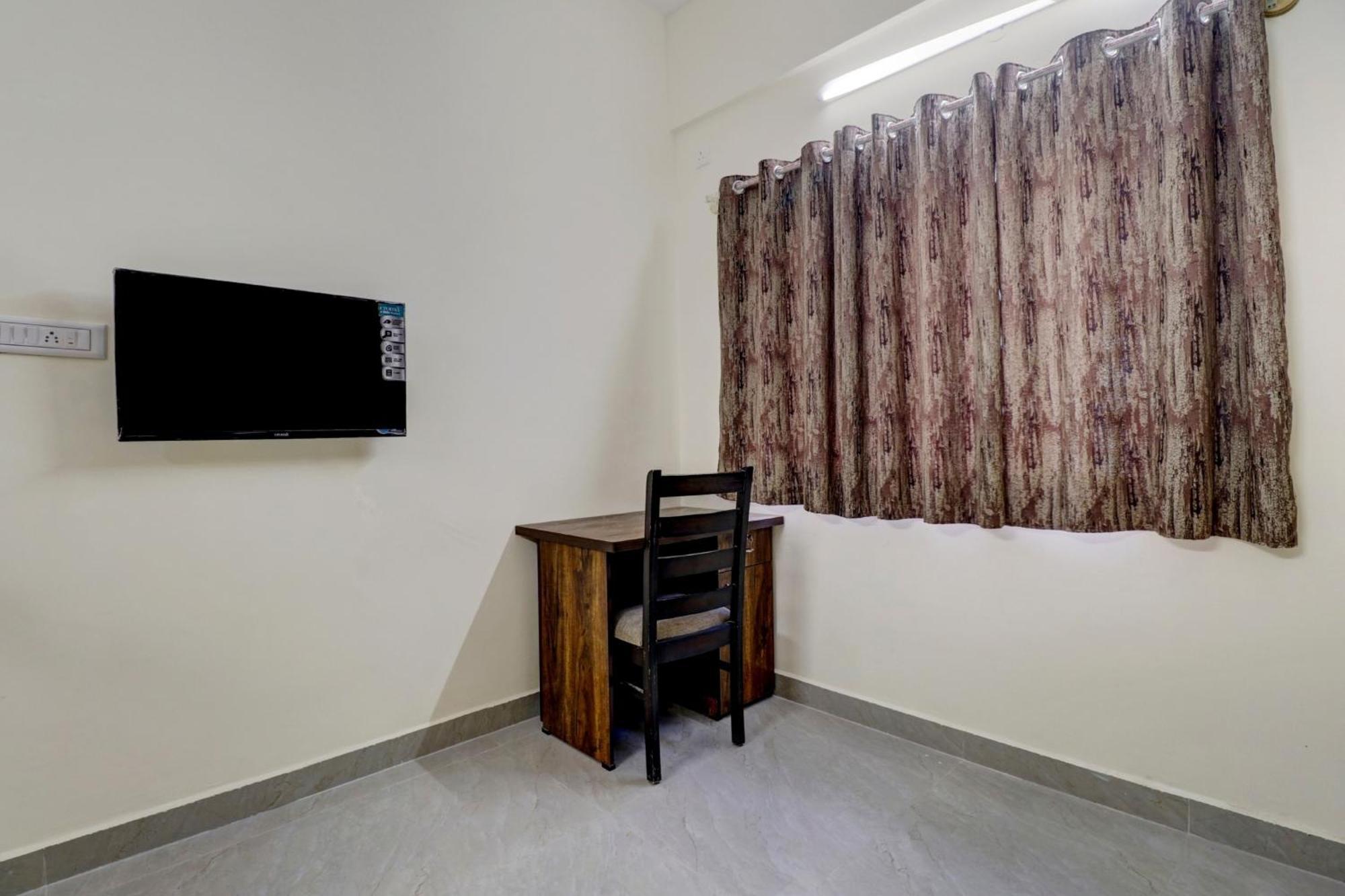 O Manyata Palace Hotel