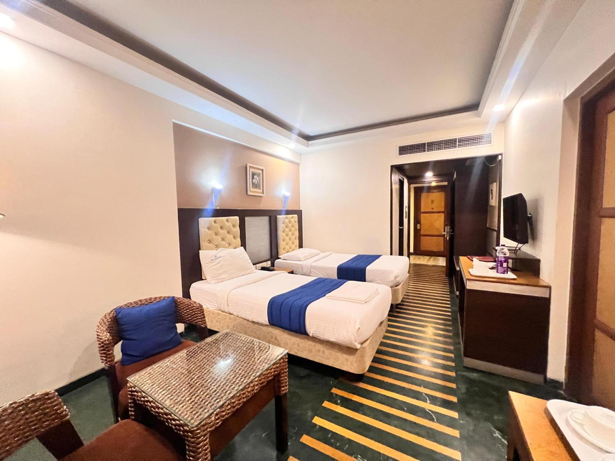 Hotel Dr Rajkumar International 3*