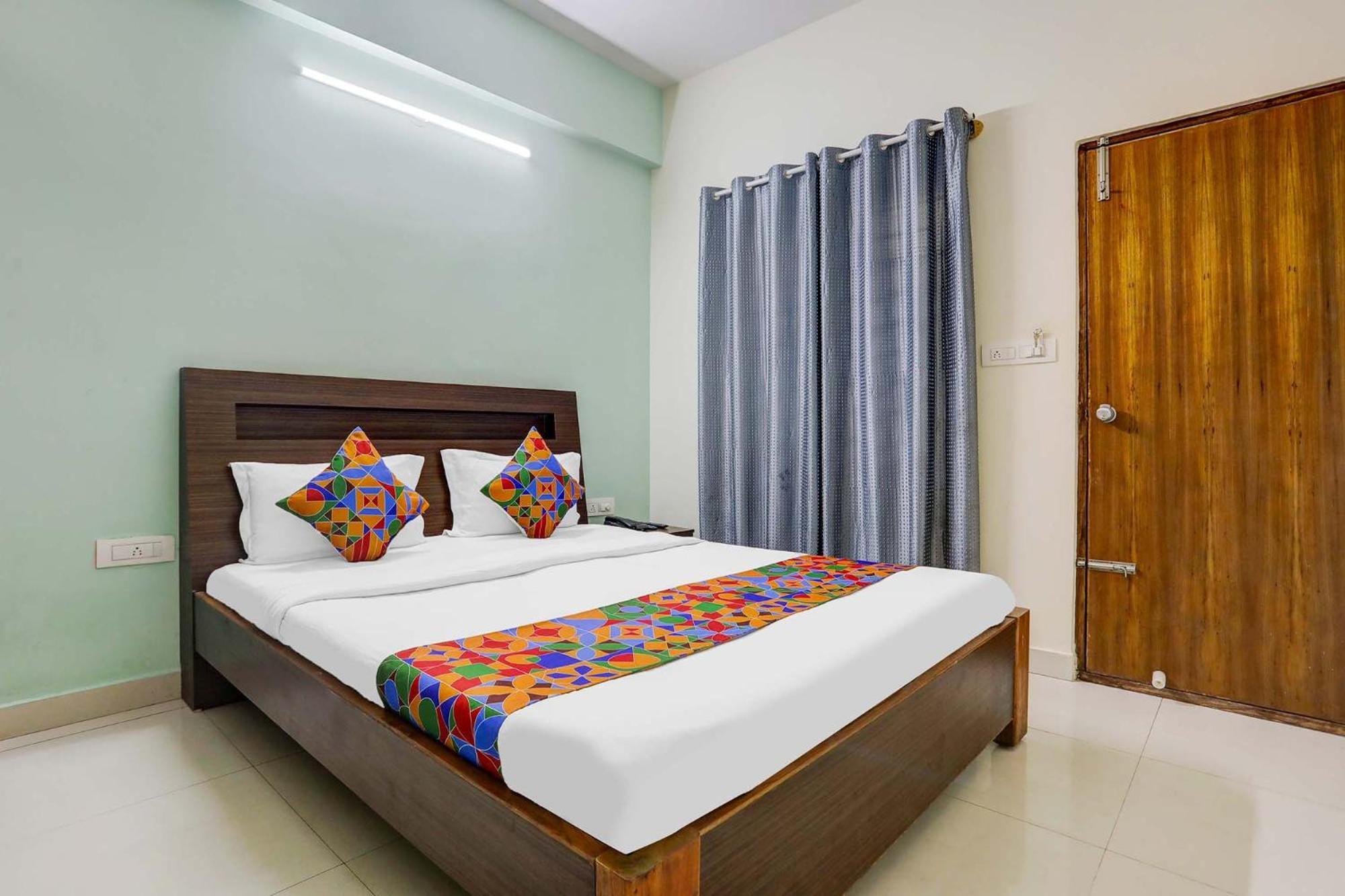 Fabhotel Royal Hotel Bangalore