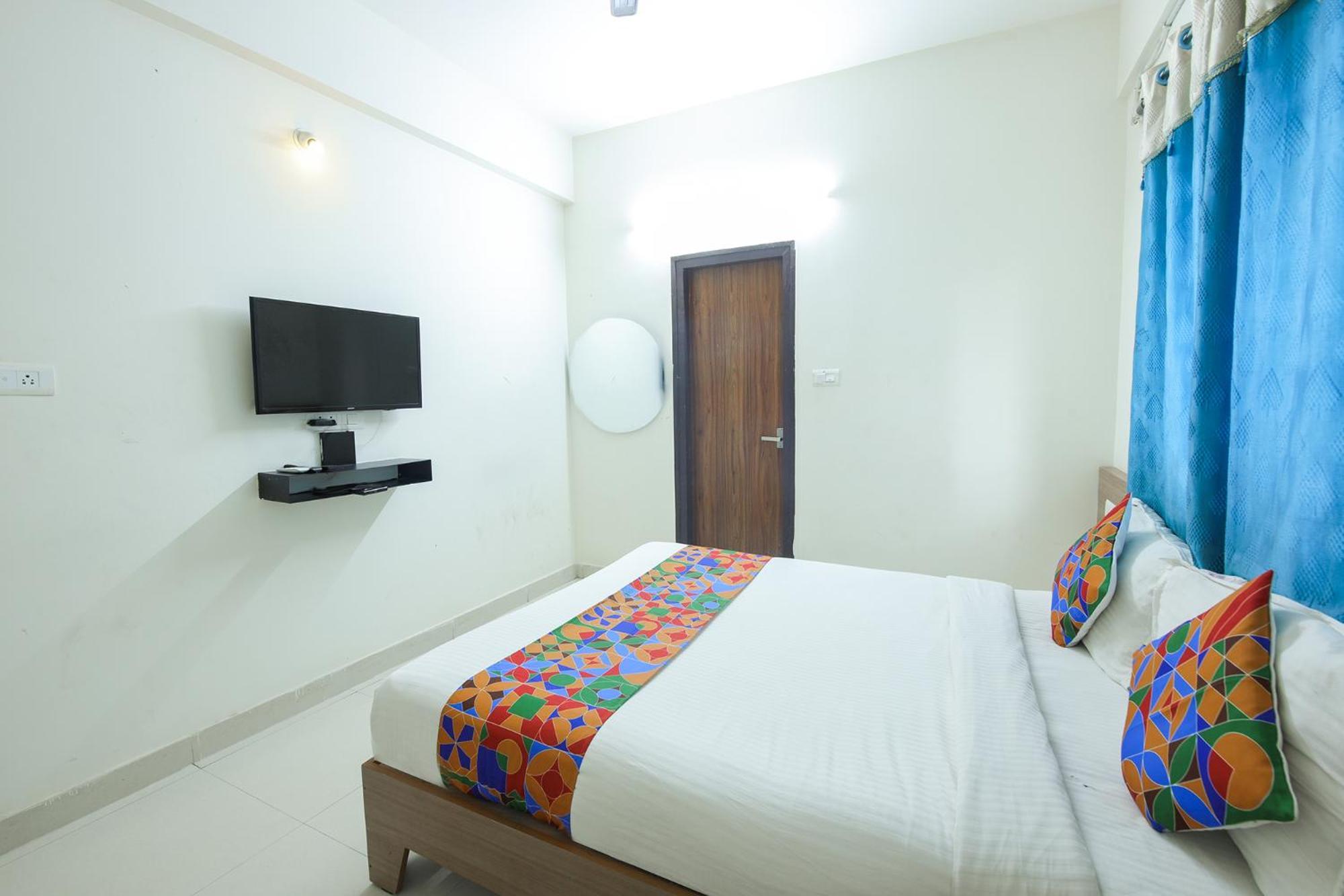 Fabhotel Golden Grand Hotel 3*