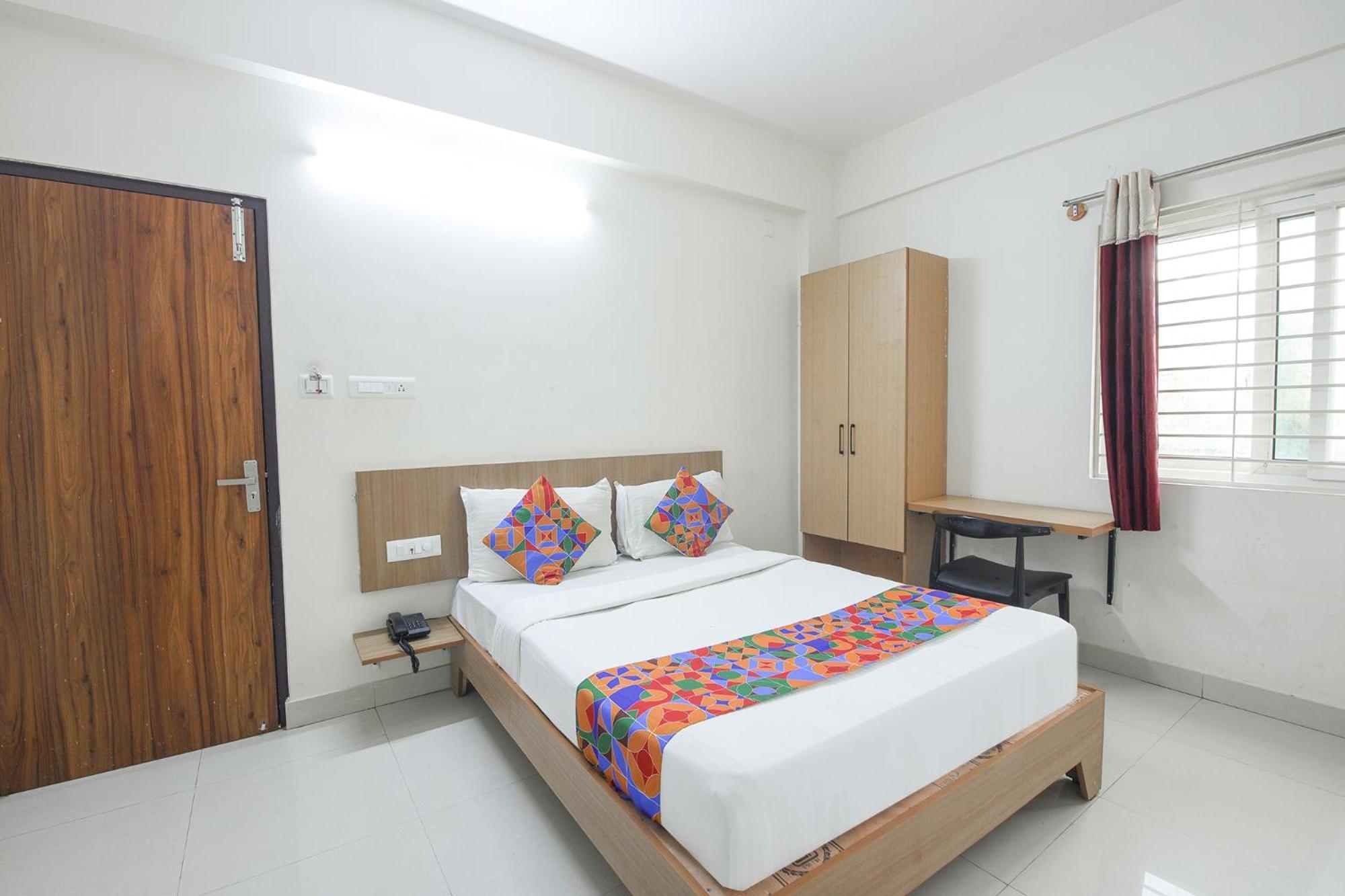 Hotel Fabhotel Golden Grand Bangalore