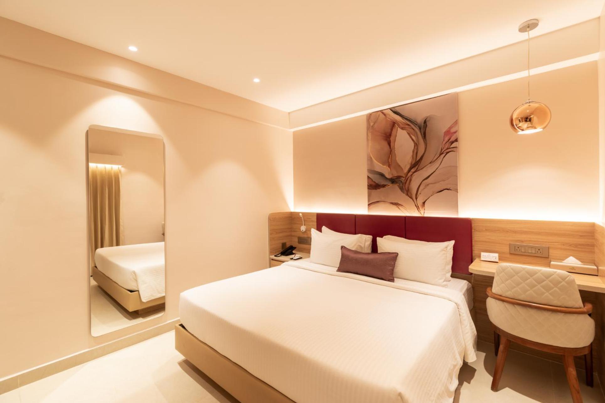 Tgi Livancia The Sojourn Hotel 3*