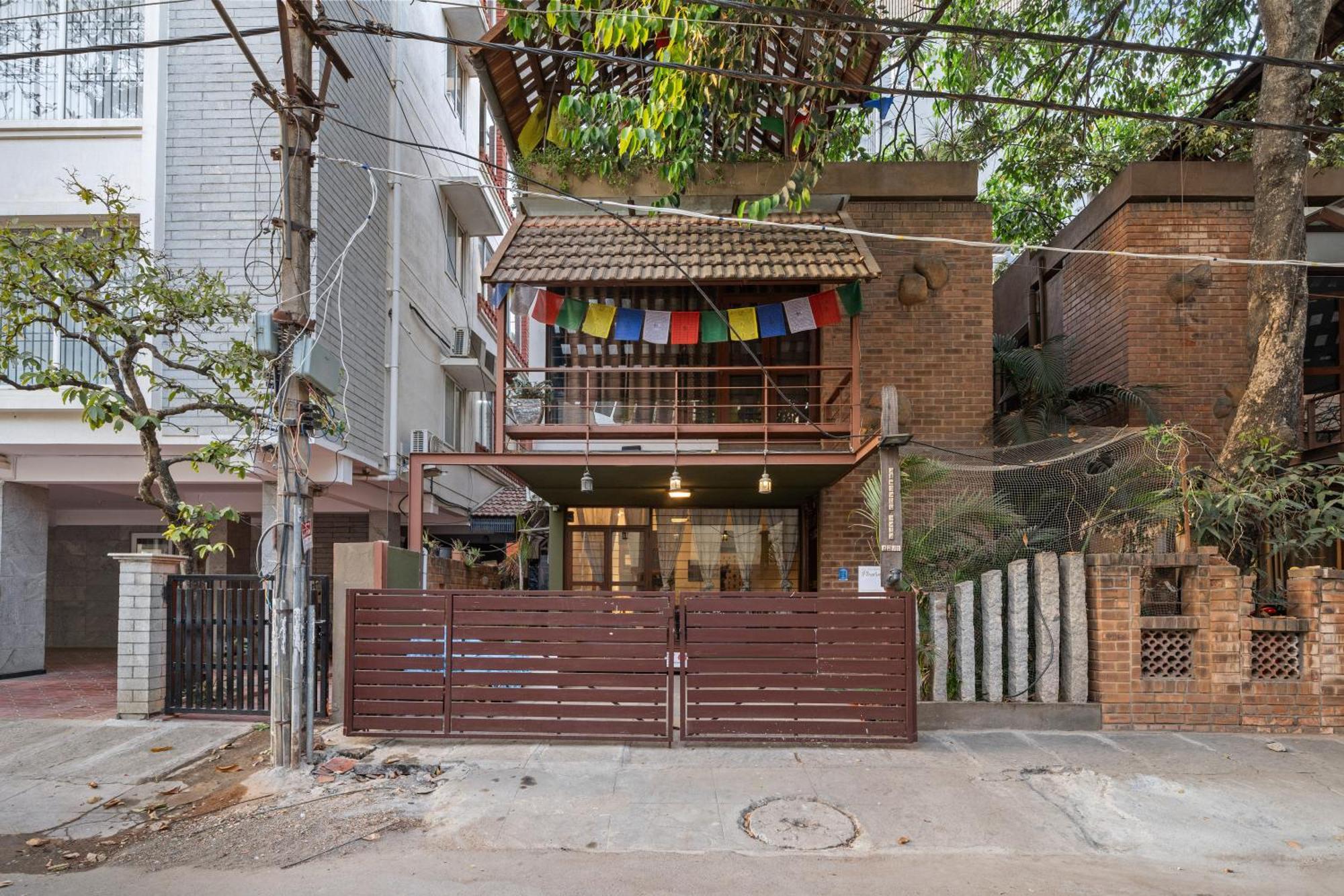 Hostel Jugglers Rest Boho Style 4 Bedroom Spacez Luxury *