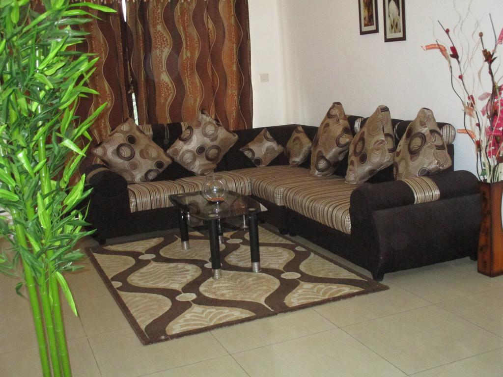Apartment R & S Riviera Bangalore