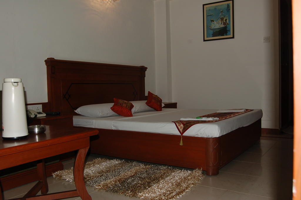 Hotel Kanishka Phg 3*